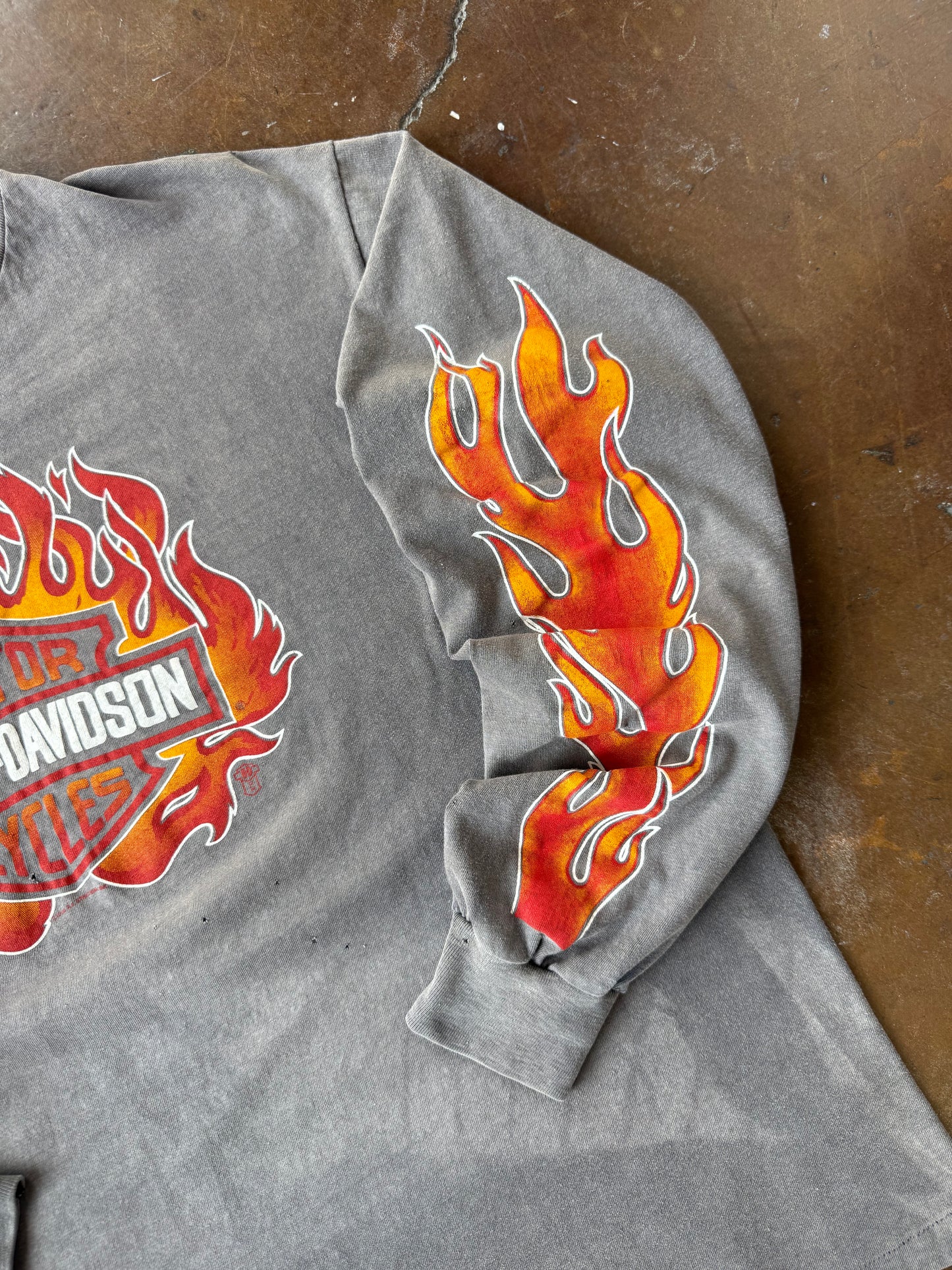 80s faded Harley Davidson "flame ball" biker longsleeve shirt (XL)