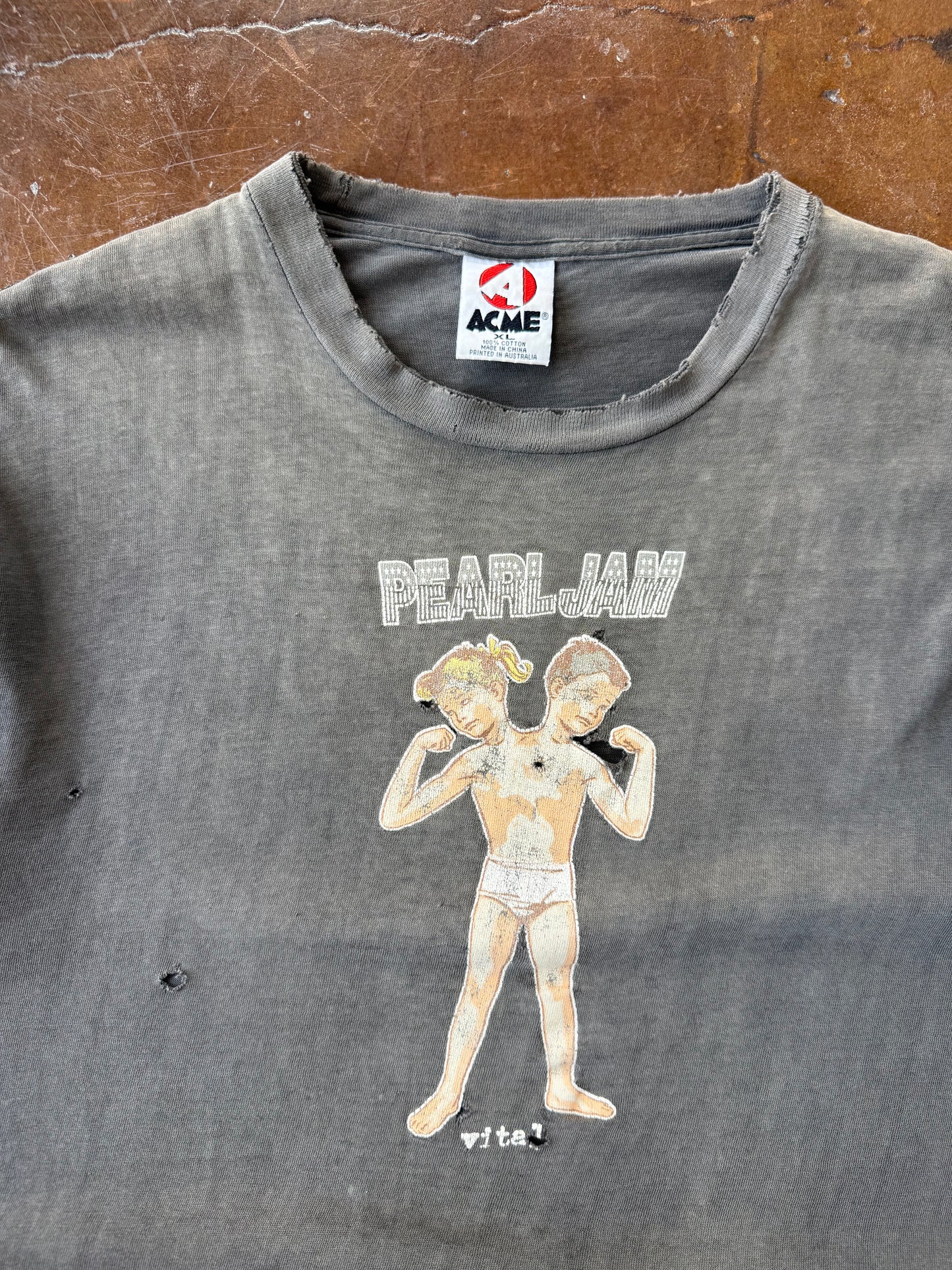 90s faded Pearl Jam "two-headed child" band shirt (XL)
