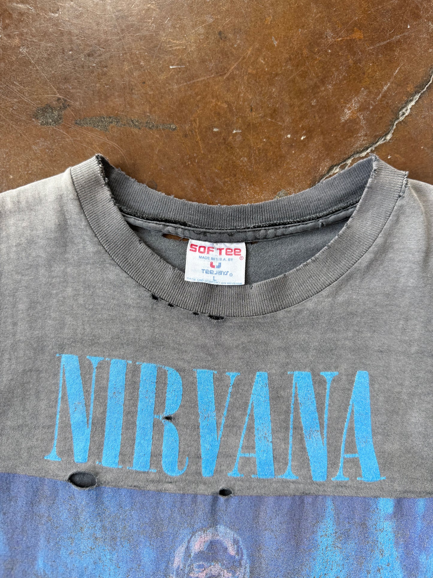 90s faded & distressed Nirvana "sliver" band shirt (LARGE)