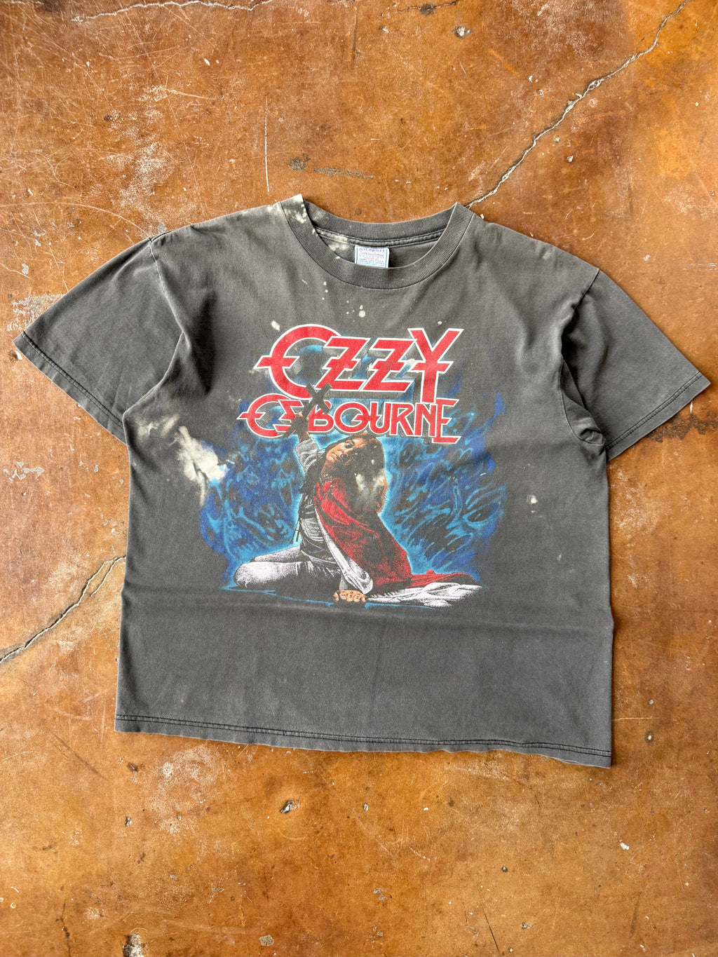 90s faded Ozzy Osbourne "blizzard of oz" band shirt (LARGE)
