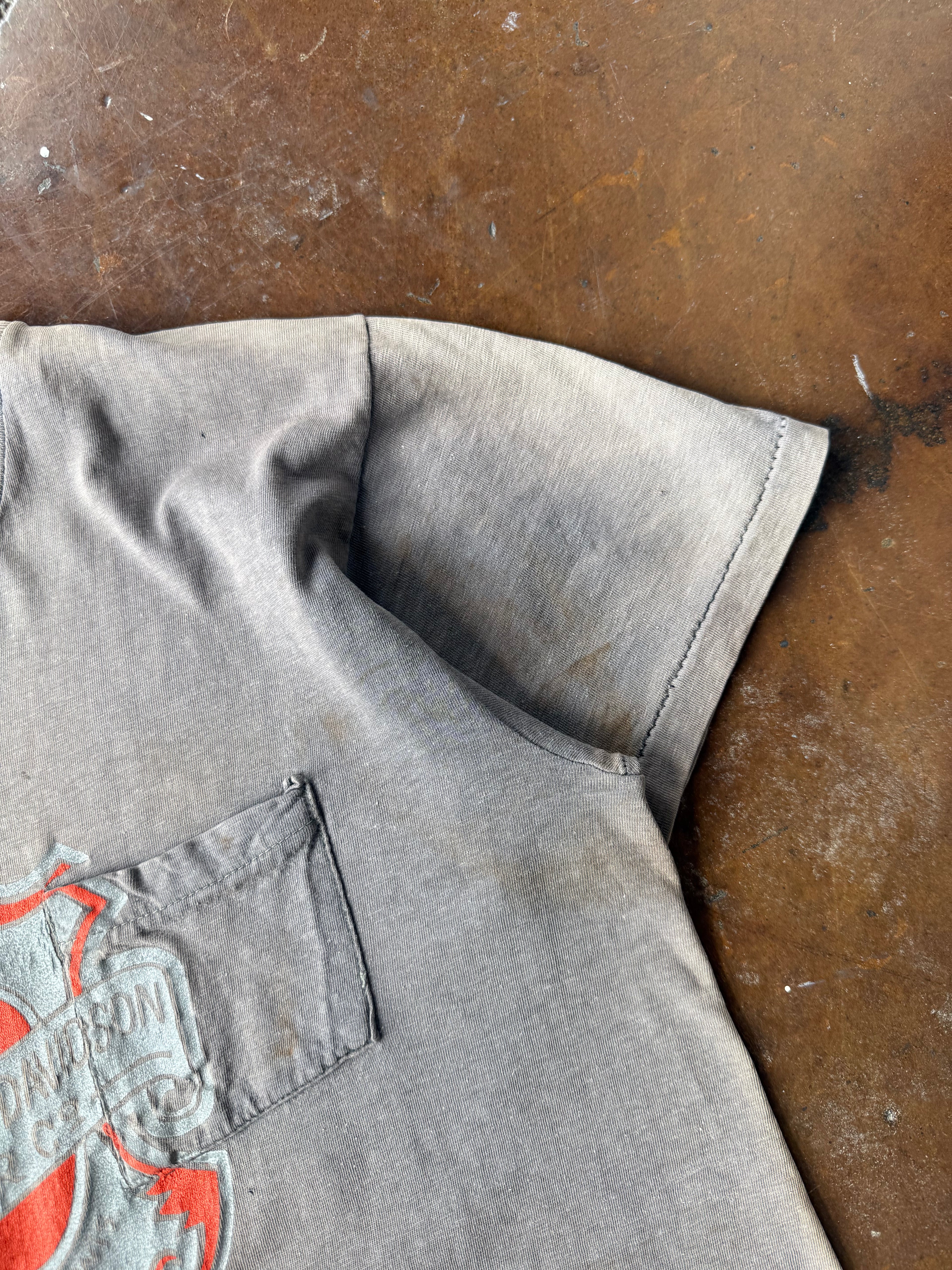 70s faded Harley Davidson "leaf emblem" 3D emblem pocket shirt (LARGE)