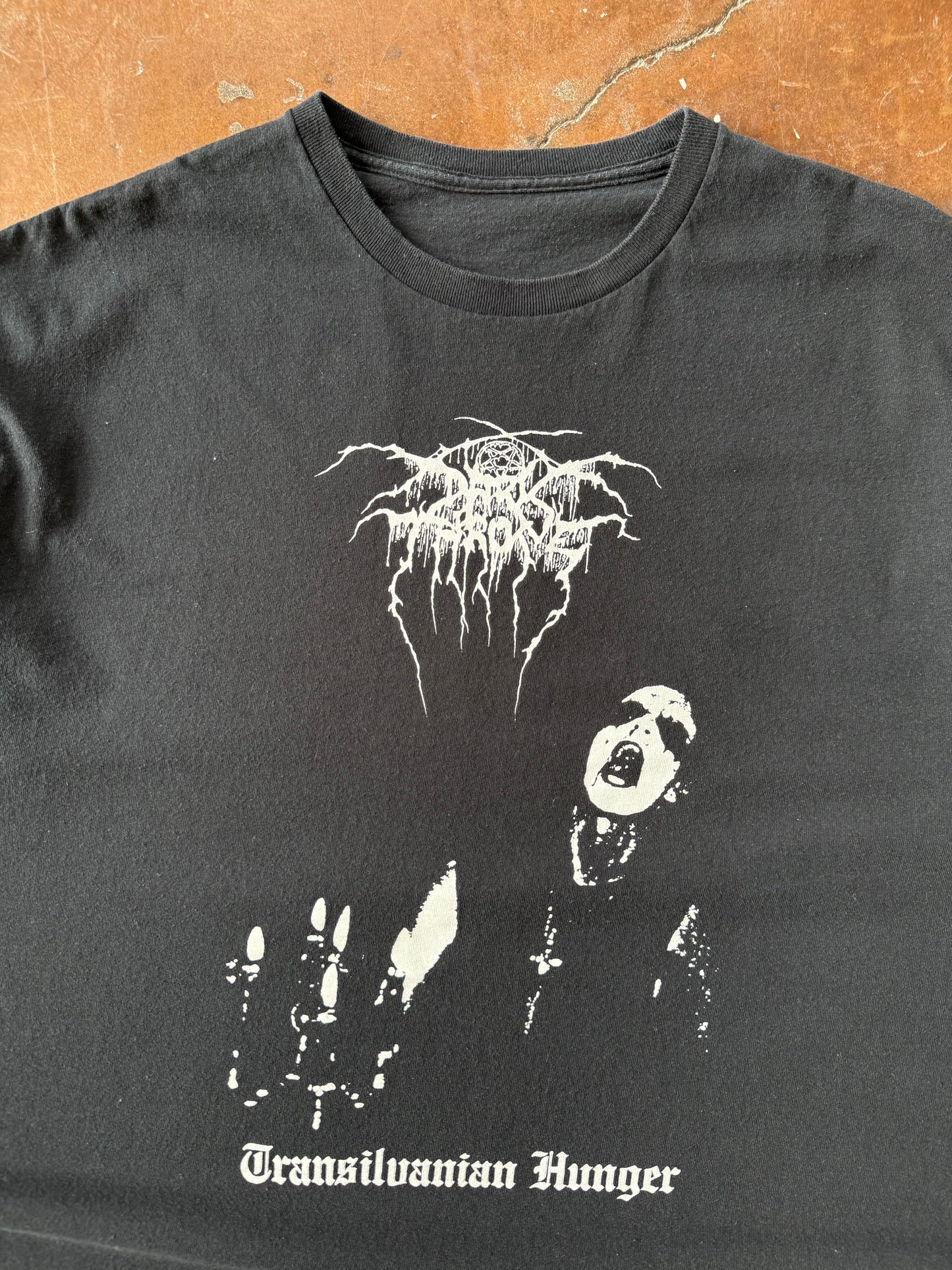 2000s Dark Throne "transilvanian hunger" band shirt (XL)