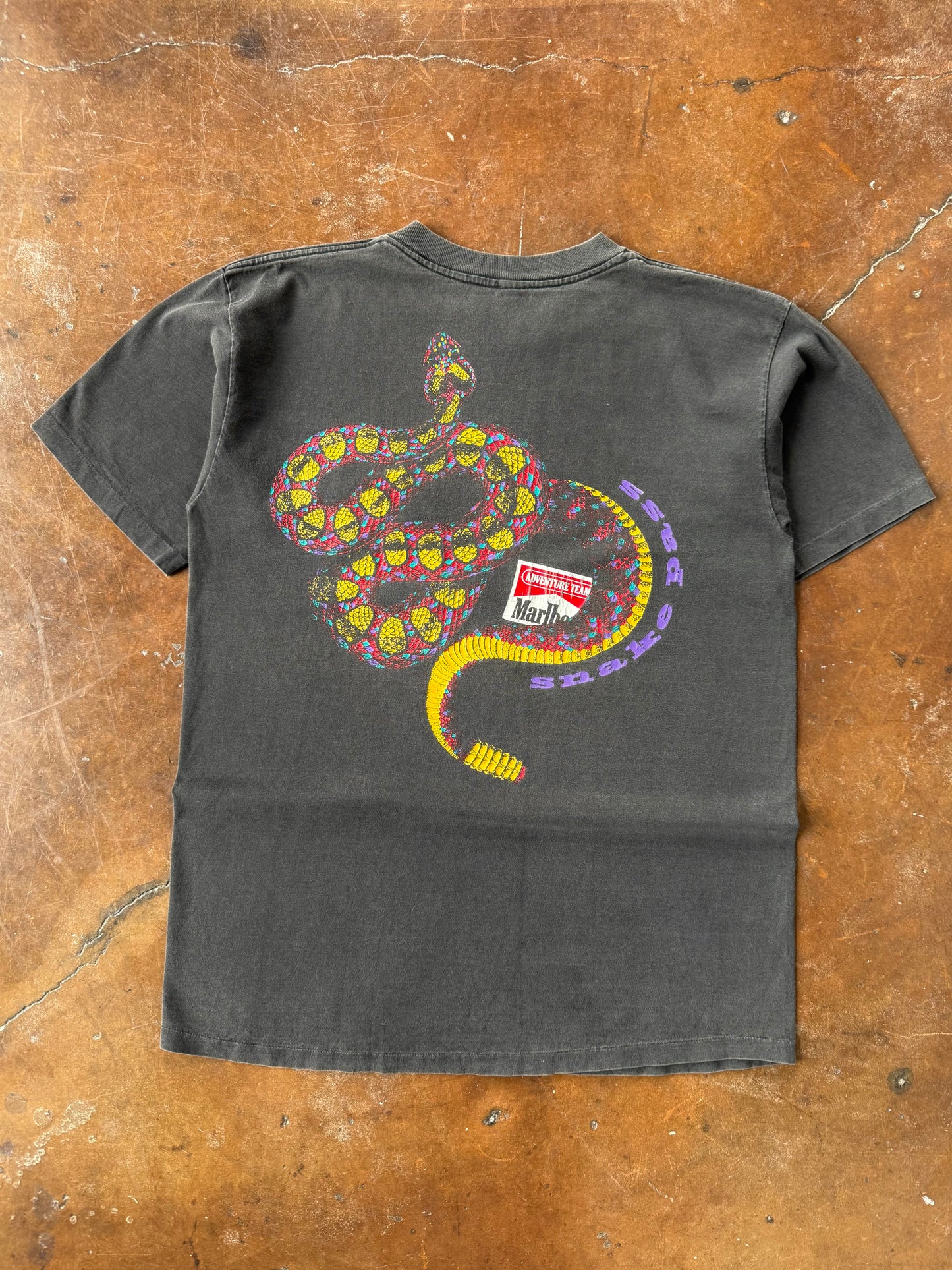 90s lightly faded Marlboro "snake pass" pocket shirt (LARGE)