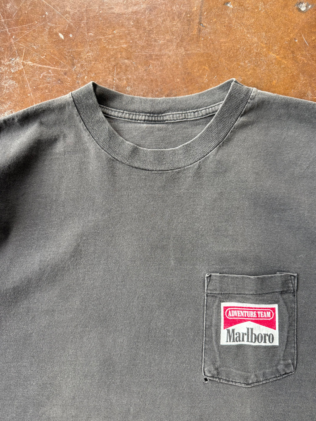 90s lightly faded Marlboro "snake pass" pocket shirt (LARGE)