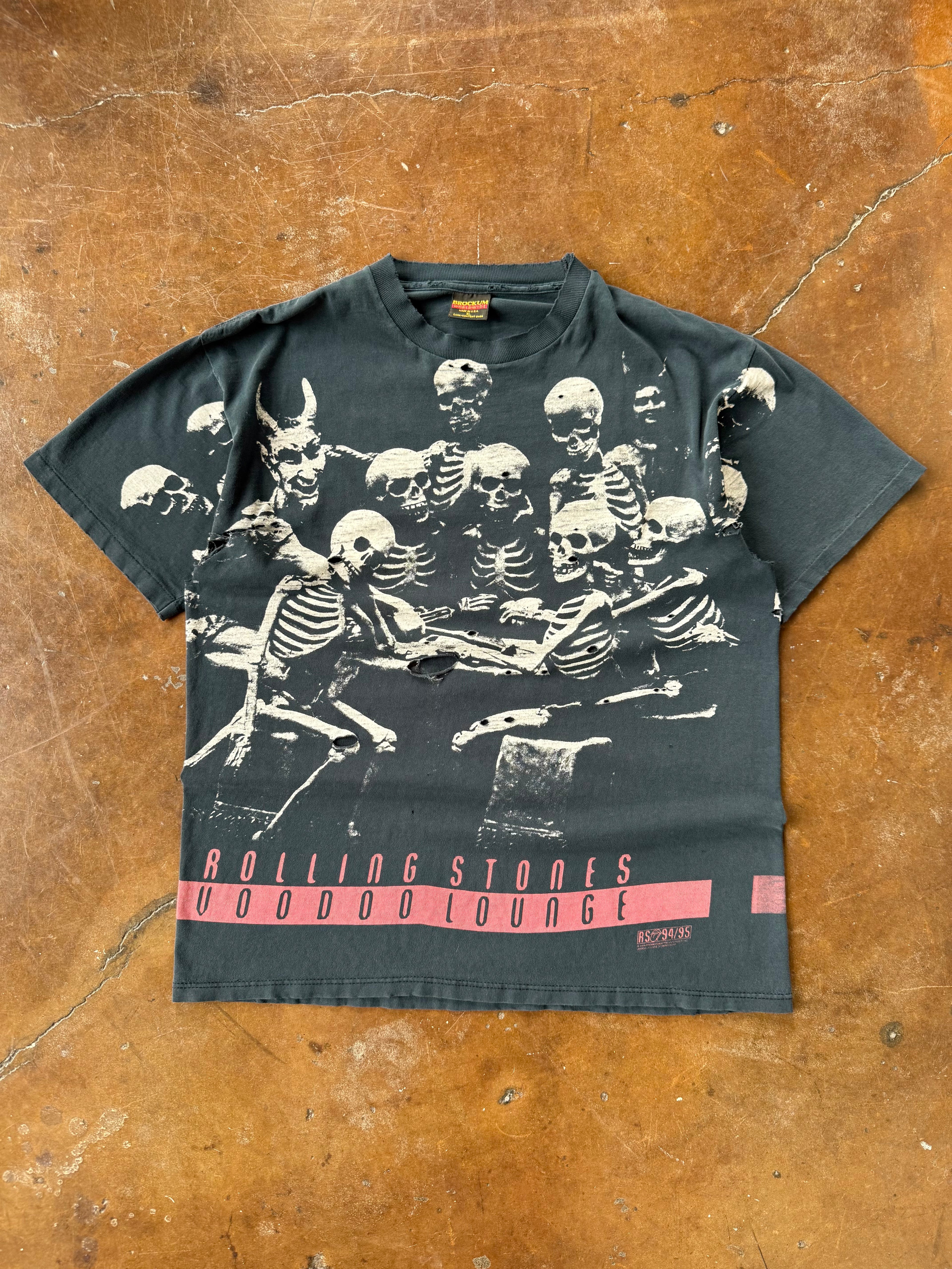 1994 distressed Rolling Stones "voodoo lounge skeleton" band shirt (XL)