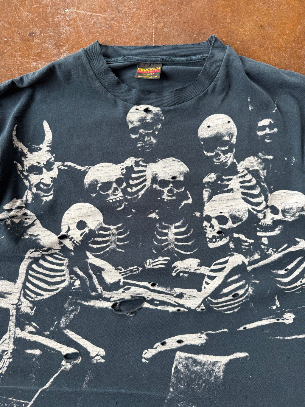 1994 distressed Rolling Stones "voodoo lounge skeleton" band shirt (XL)