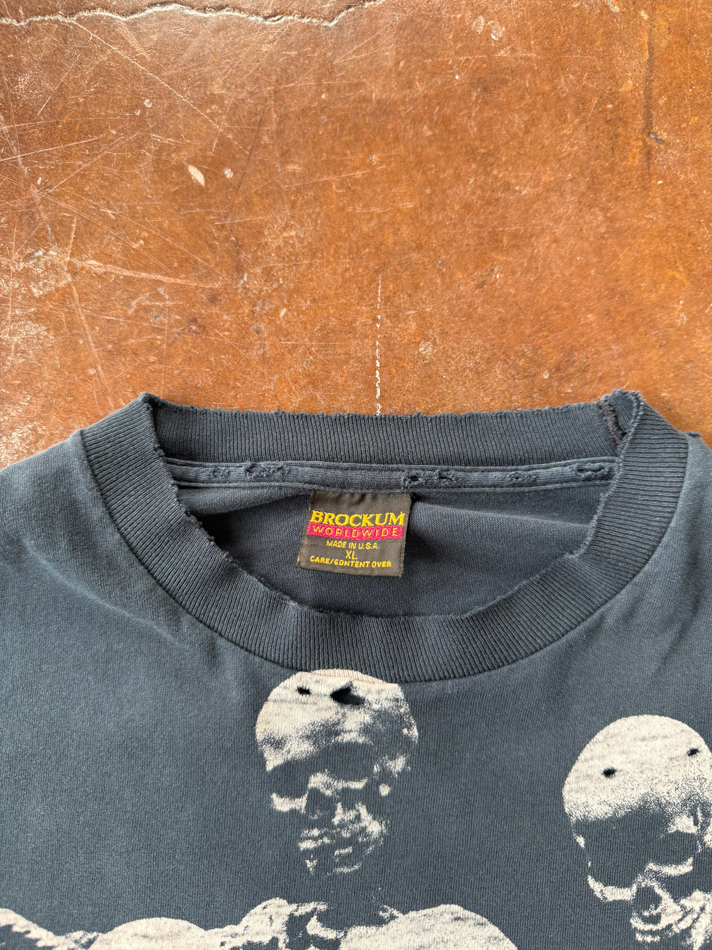 1994 distressed Rolling Stones "voodoo lounge skeleton" band shirt (XL)