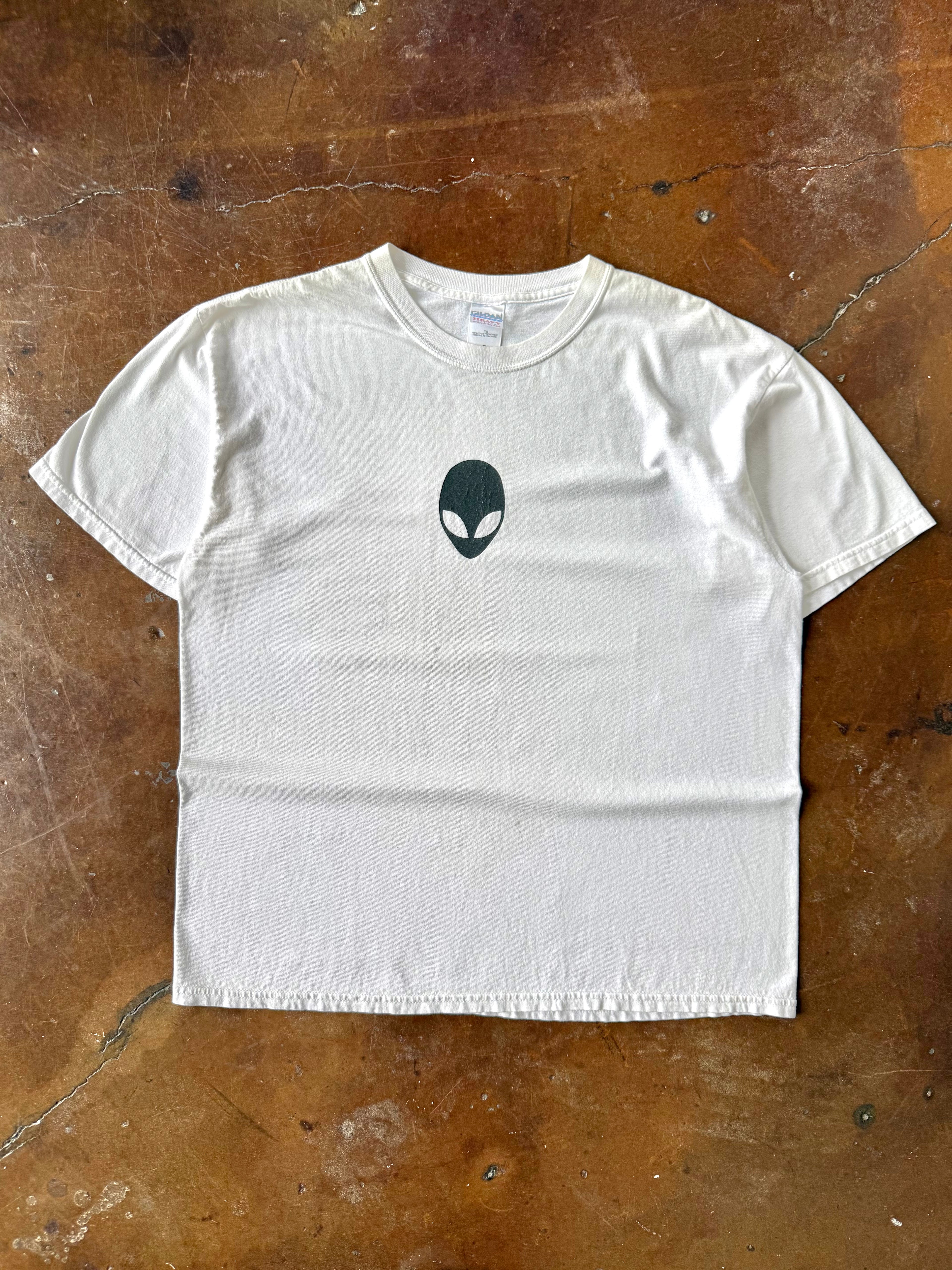 2000s Alienware "ultimate gaming machine" logo shirt (XL)