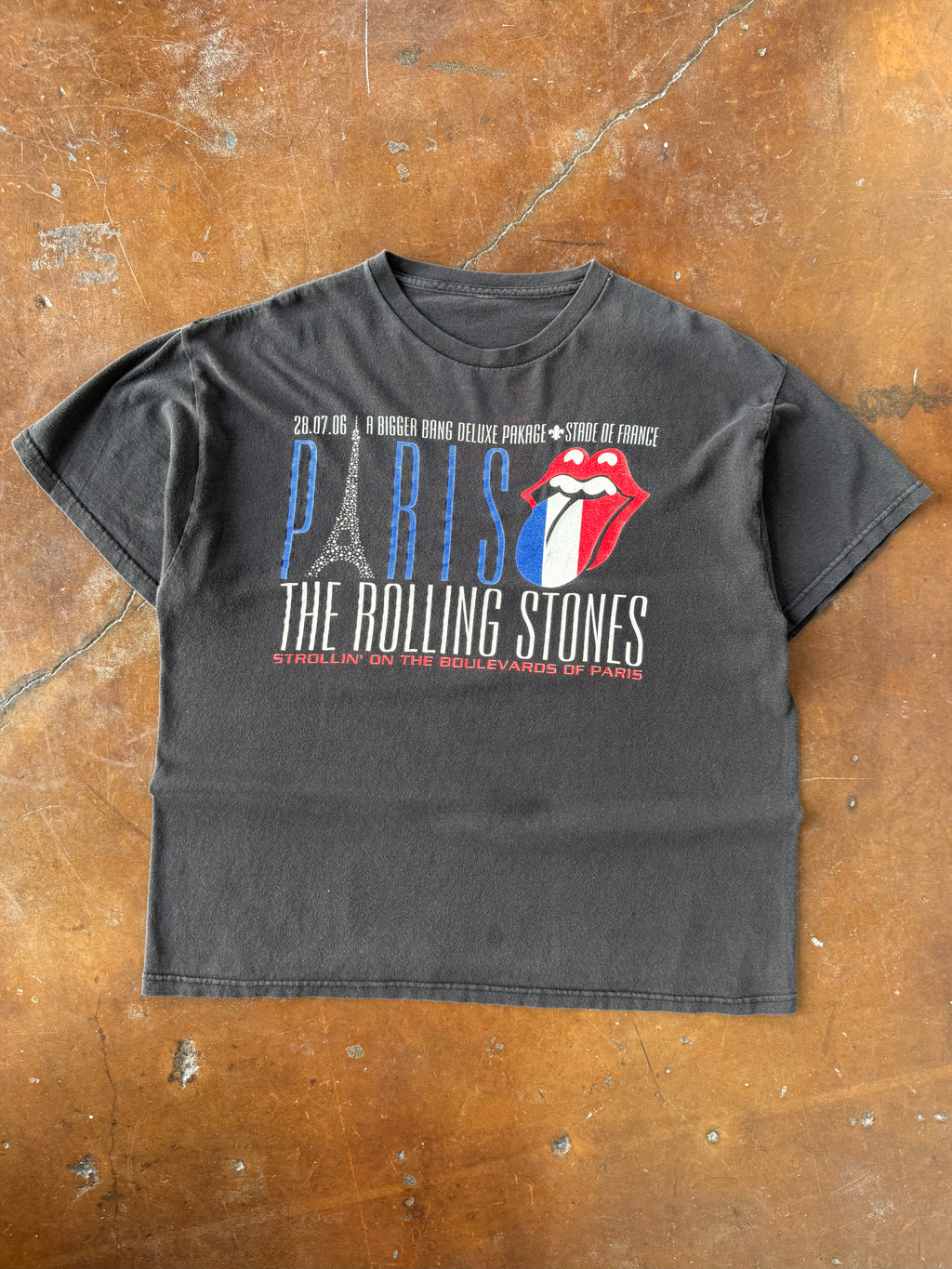 2006 Rolling Stones "paris, france" band shirt (XL)