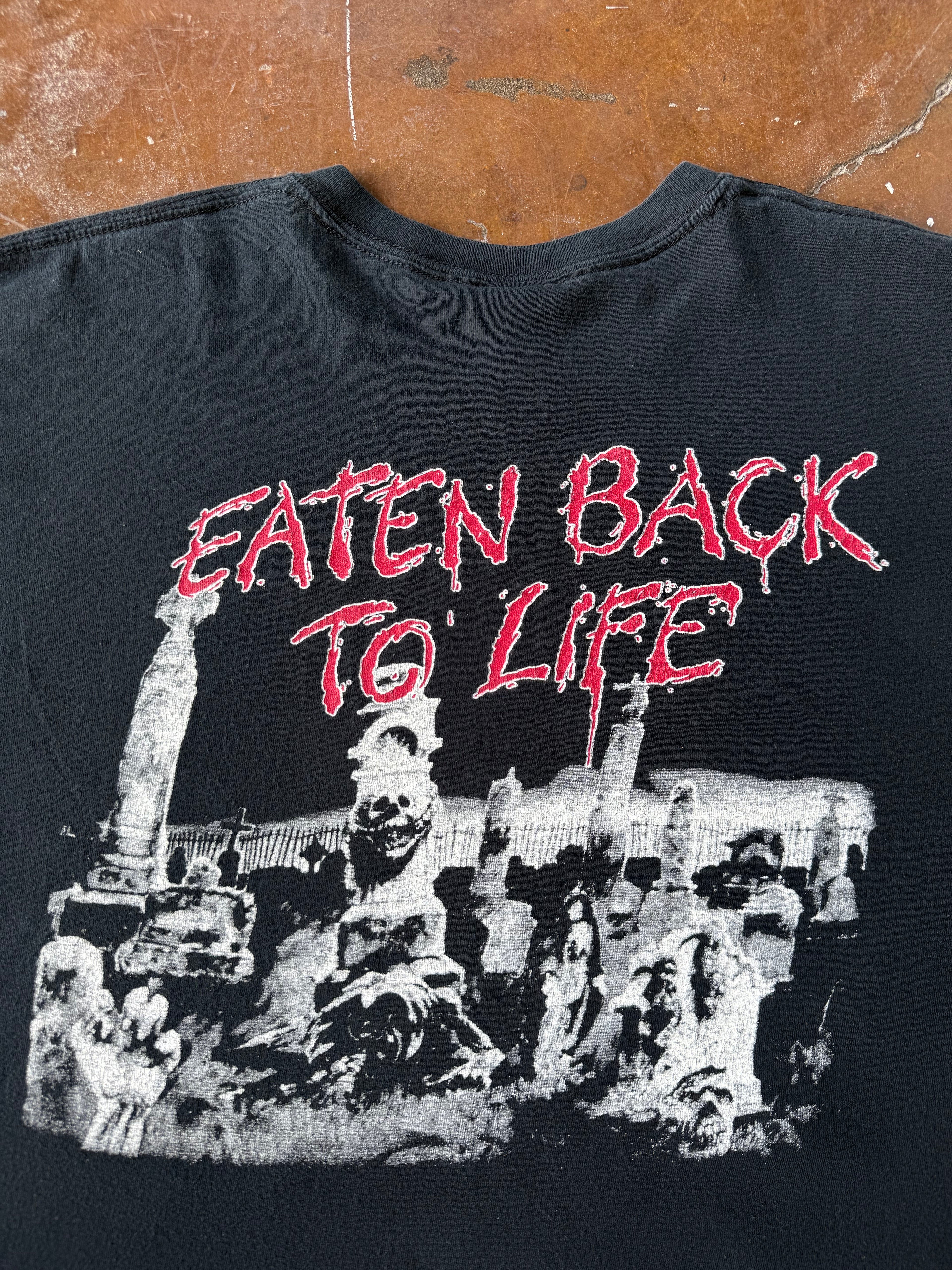 2000s Cannibal Corpse "eaten back to life" band shirt (XL)