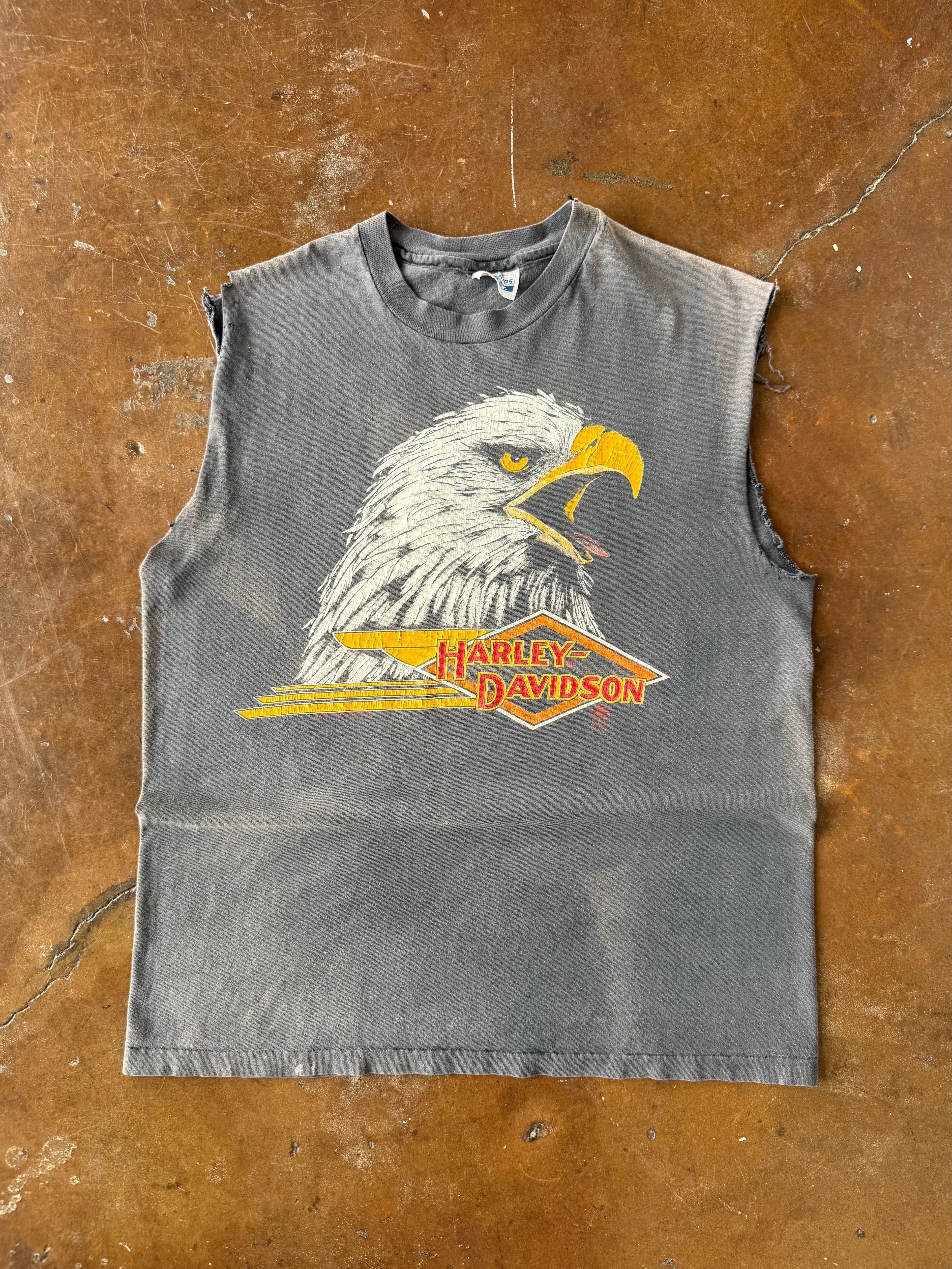 80s faded Harley Davidson "eagle portrait" biker cut-off shirt (LARGE)