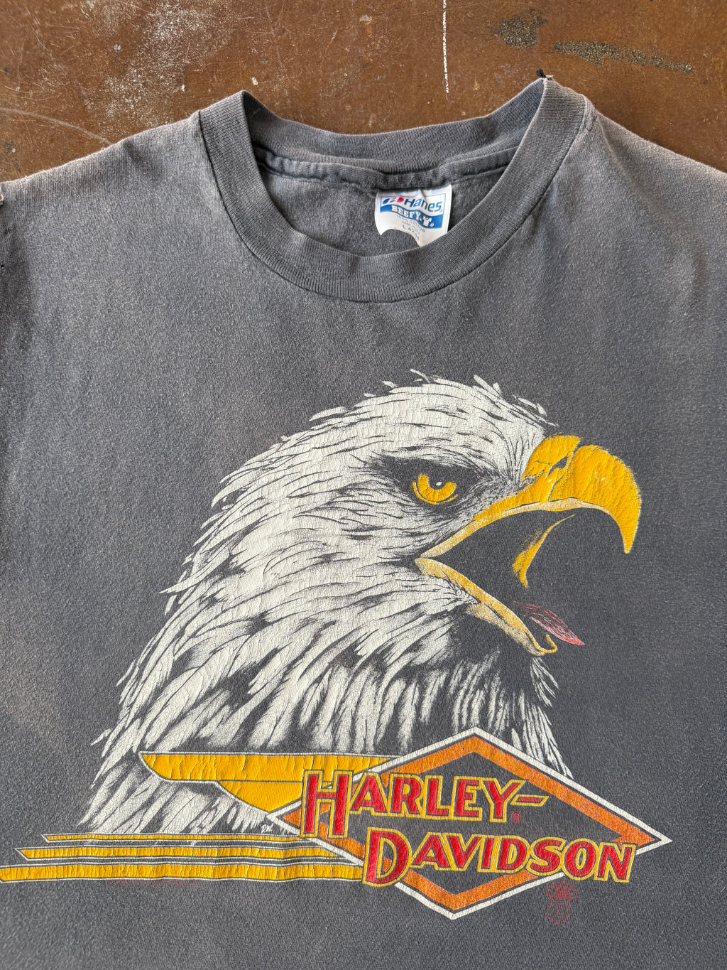 80s faded Harley Davidson "eagle portrait" biker cut-off shirt (LARGE)