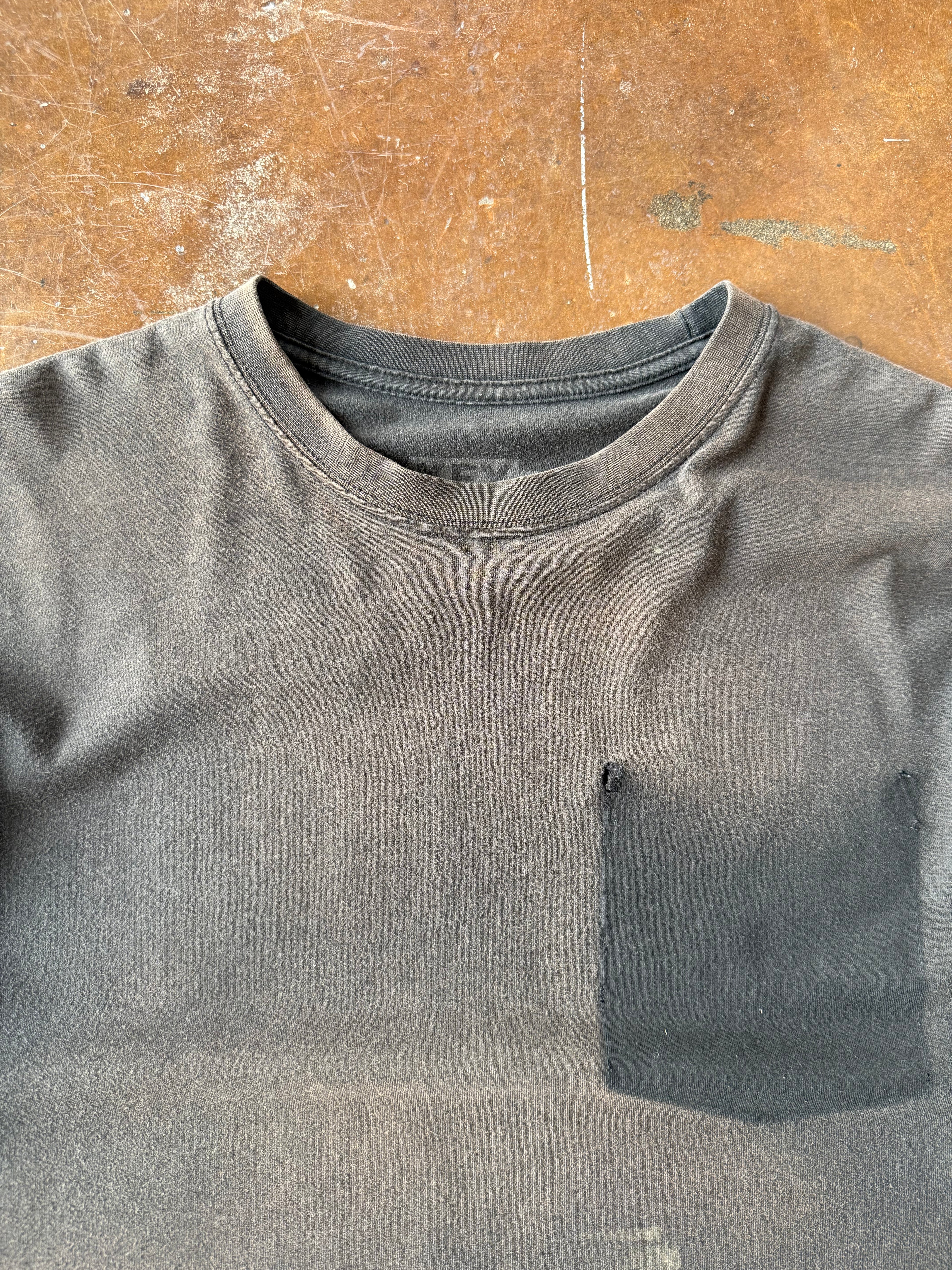 2000s faded Ghost pocket blank shirt (XL)
