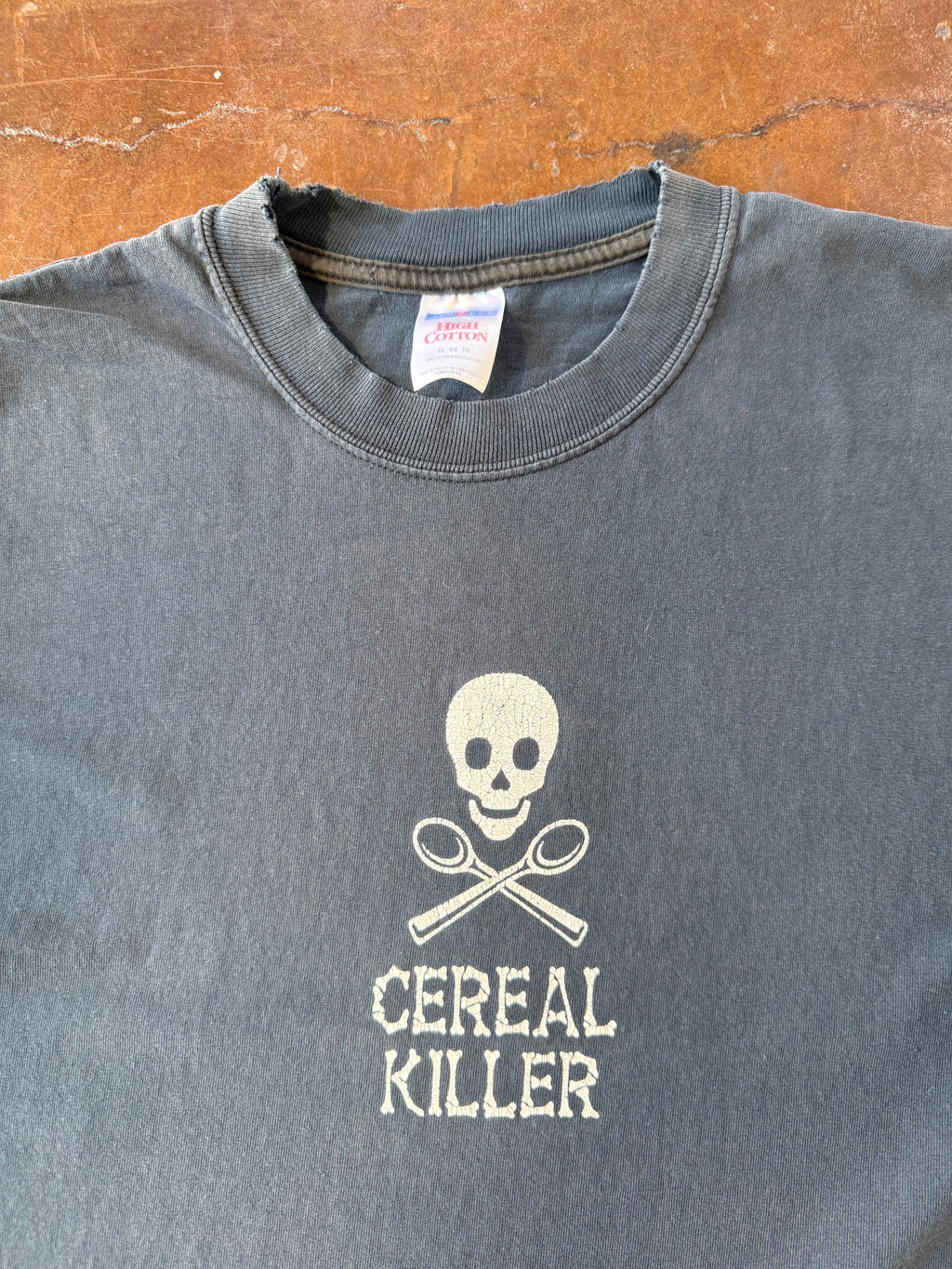 2000s skull "cereal killer" bones shirt (XL)
