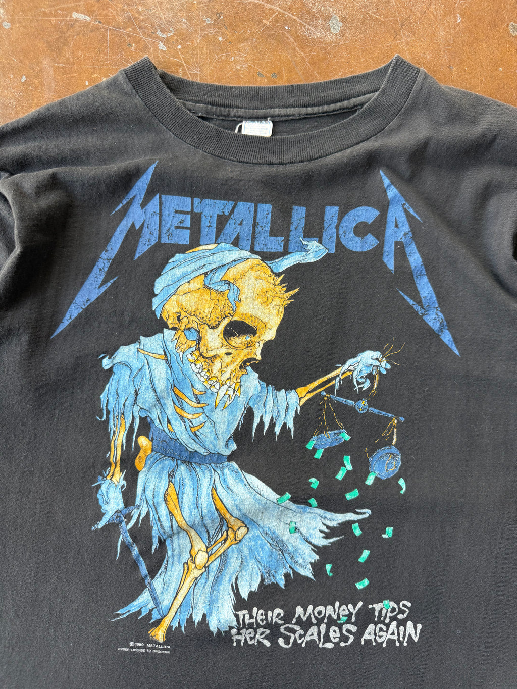 1989 Metallica "doris" band shirt (LARGE)