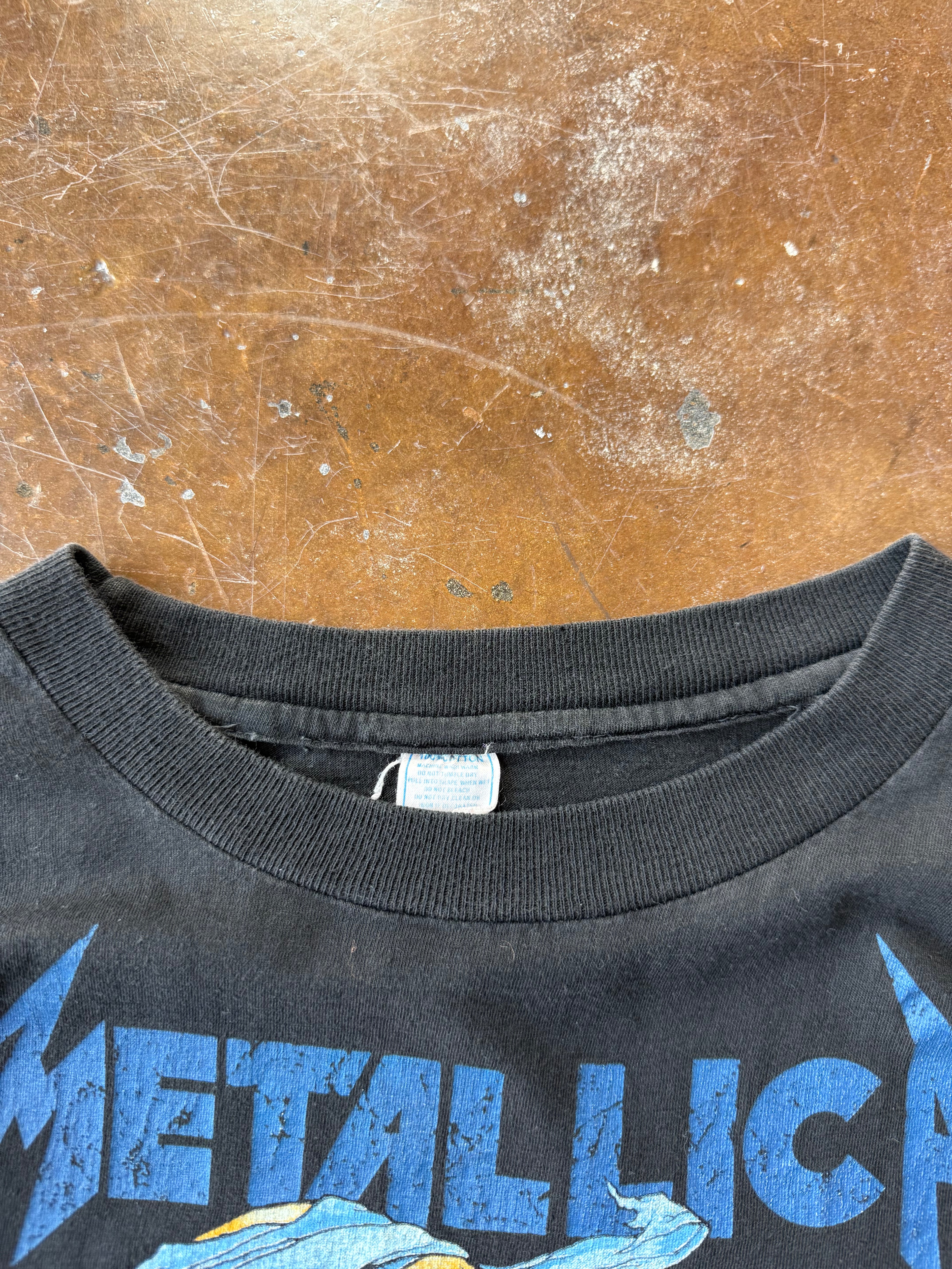1989 Metallica "doris" band shirt (LARGE)