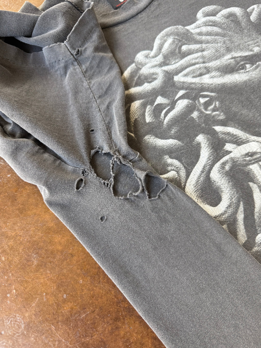 1997 Fashion Victim "medusa" shirt (XXL)