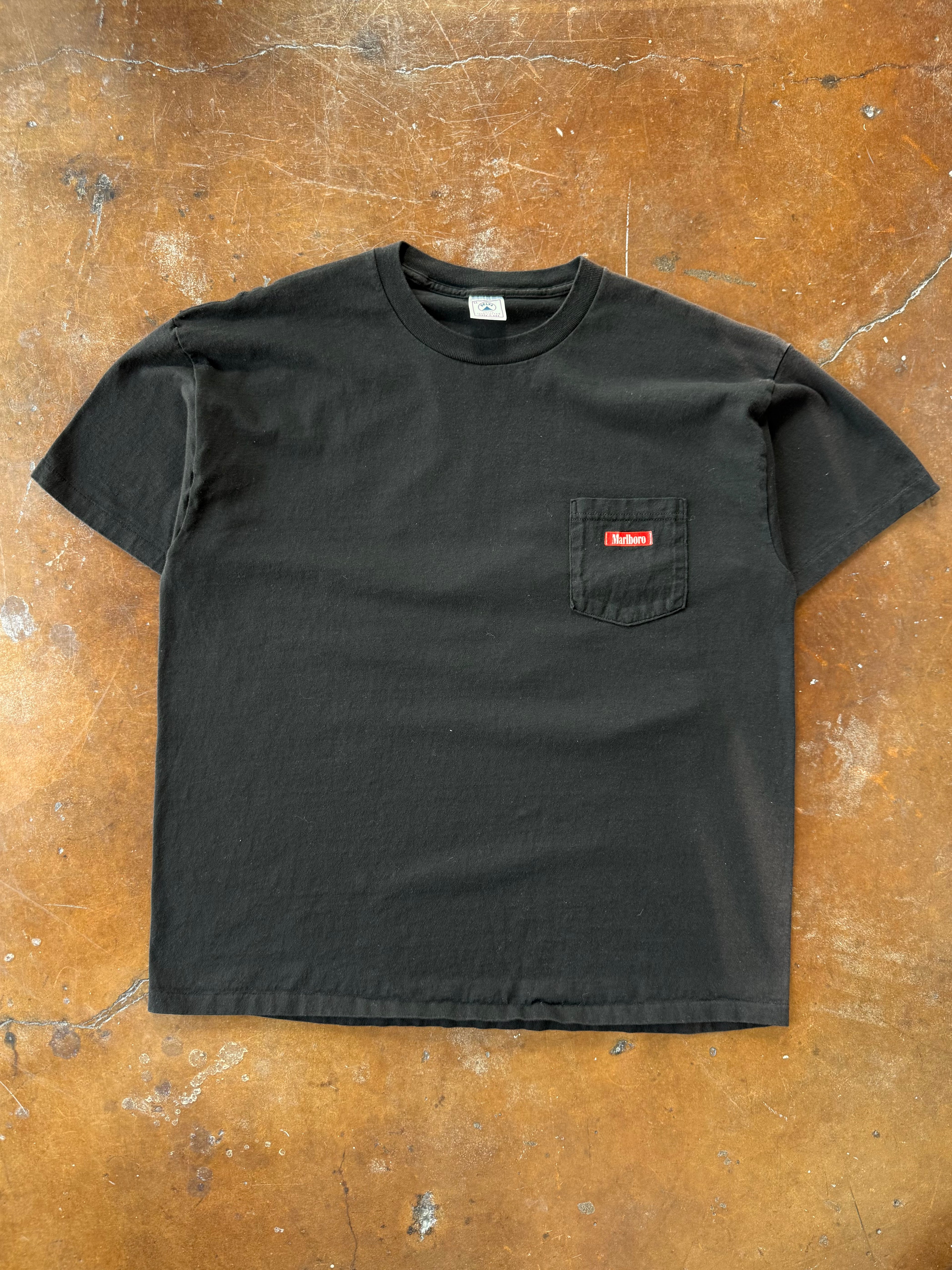 90s Marlboro "logo spellout" promo shirt (XL)