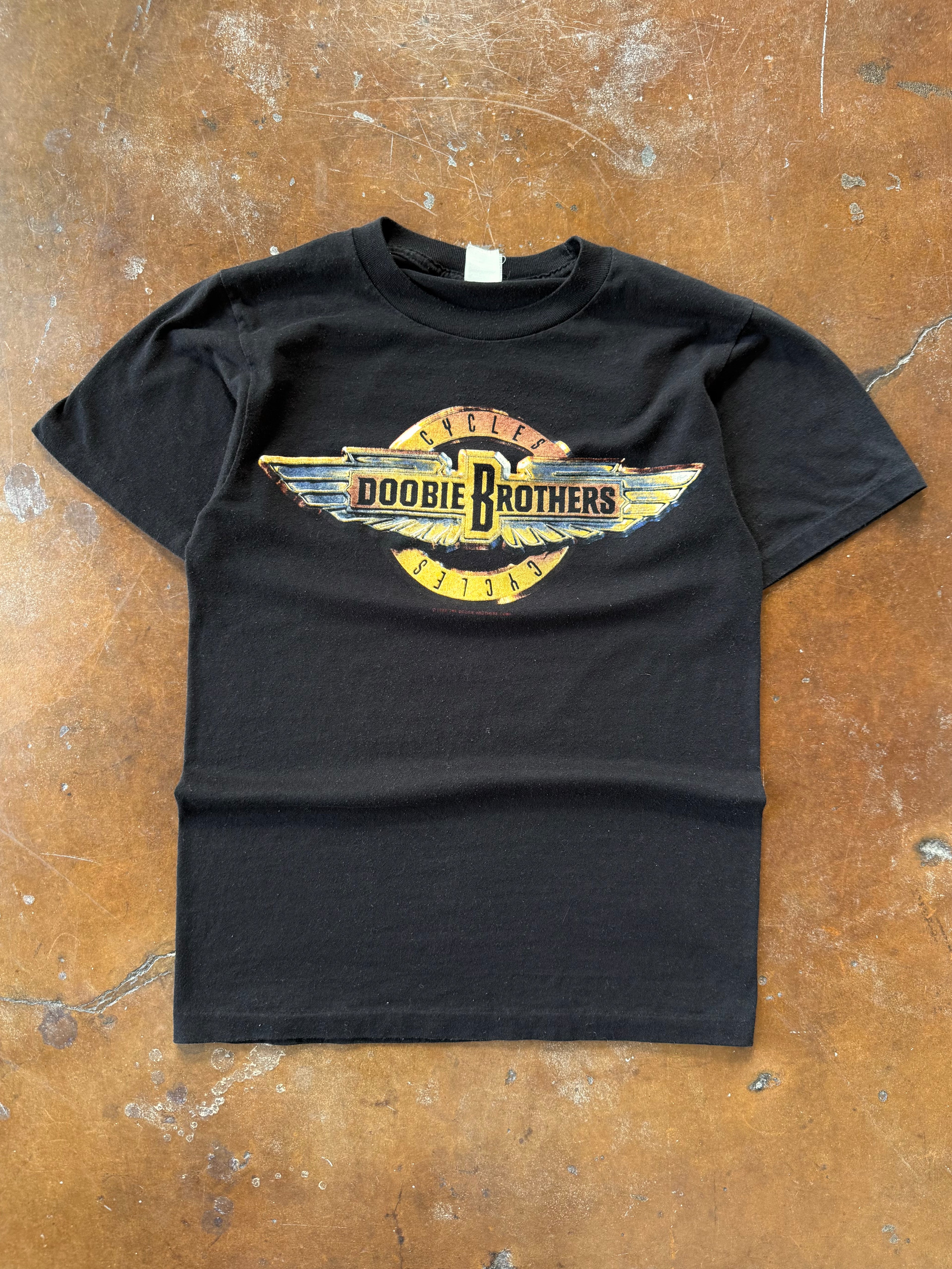 1989 Doobie Brothers "cycles tour" band shirt (MEDIUM)