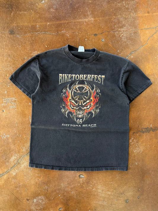 2005 Biketoberfest "flaming skull" biker shirt (LARGE)