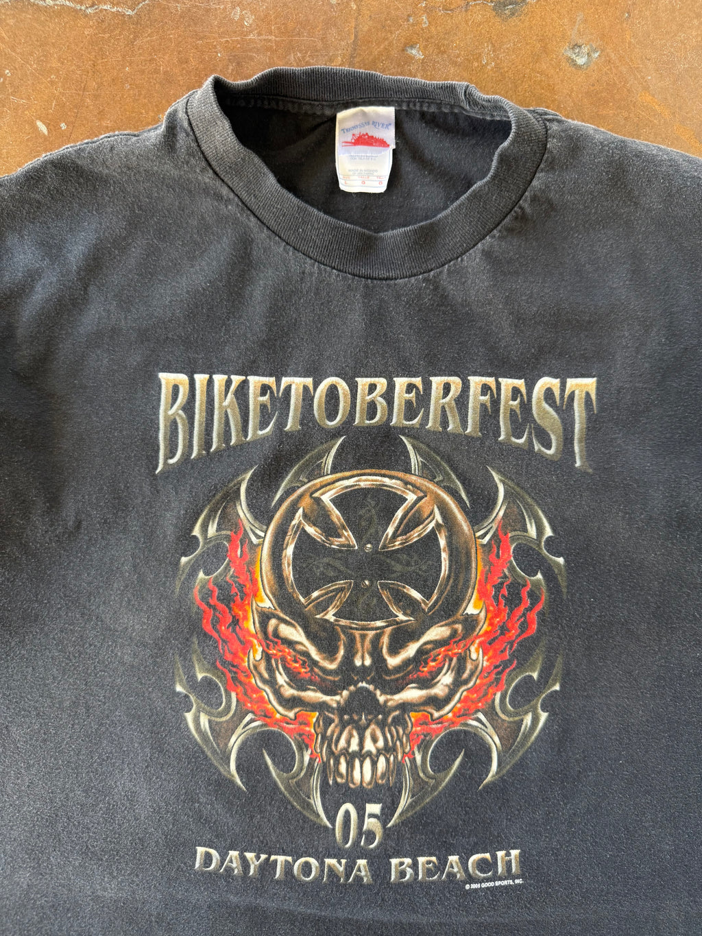 2005 Biketoberfest "flaming skull" biker shirt (LARGE)