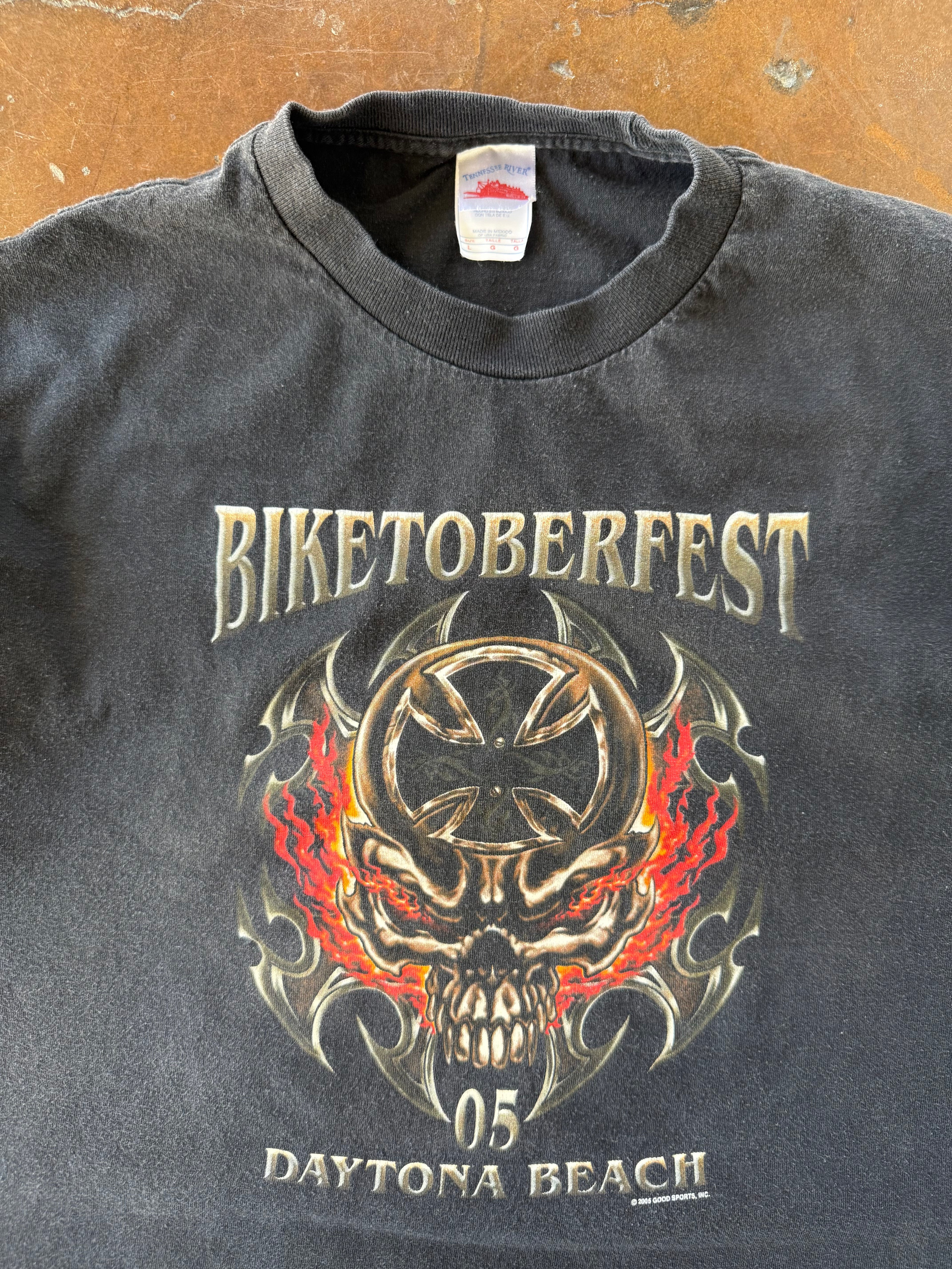2005 Biketoberfest "flaming skull" biker shirt (LARGE)