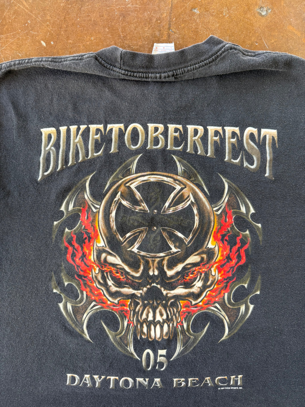 2005 Biketoberfest "flaming skull" biker shirt (LARGE)