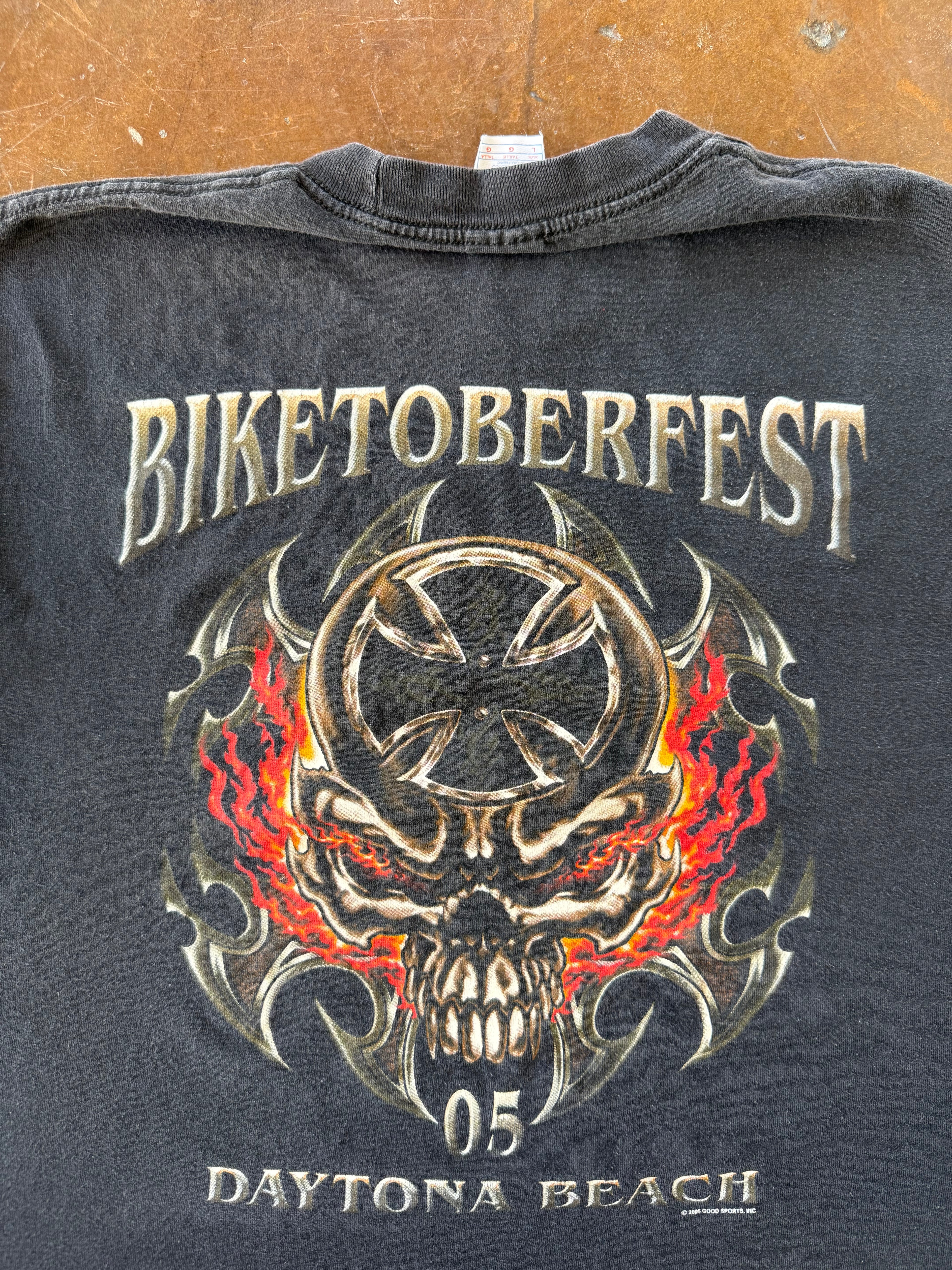 2005 Biketoberfest "flaming skull" biker shirt (LARGE)