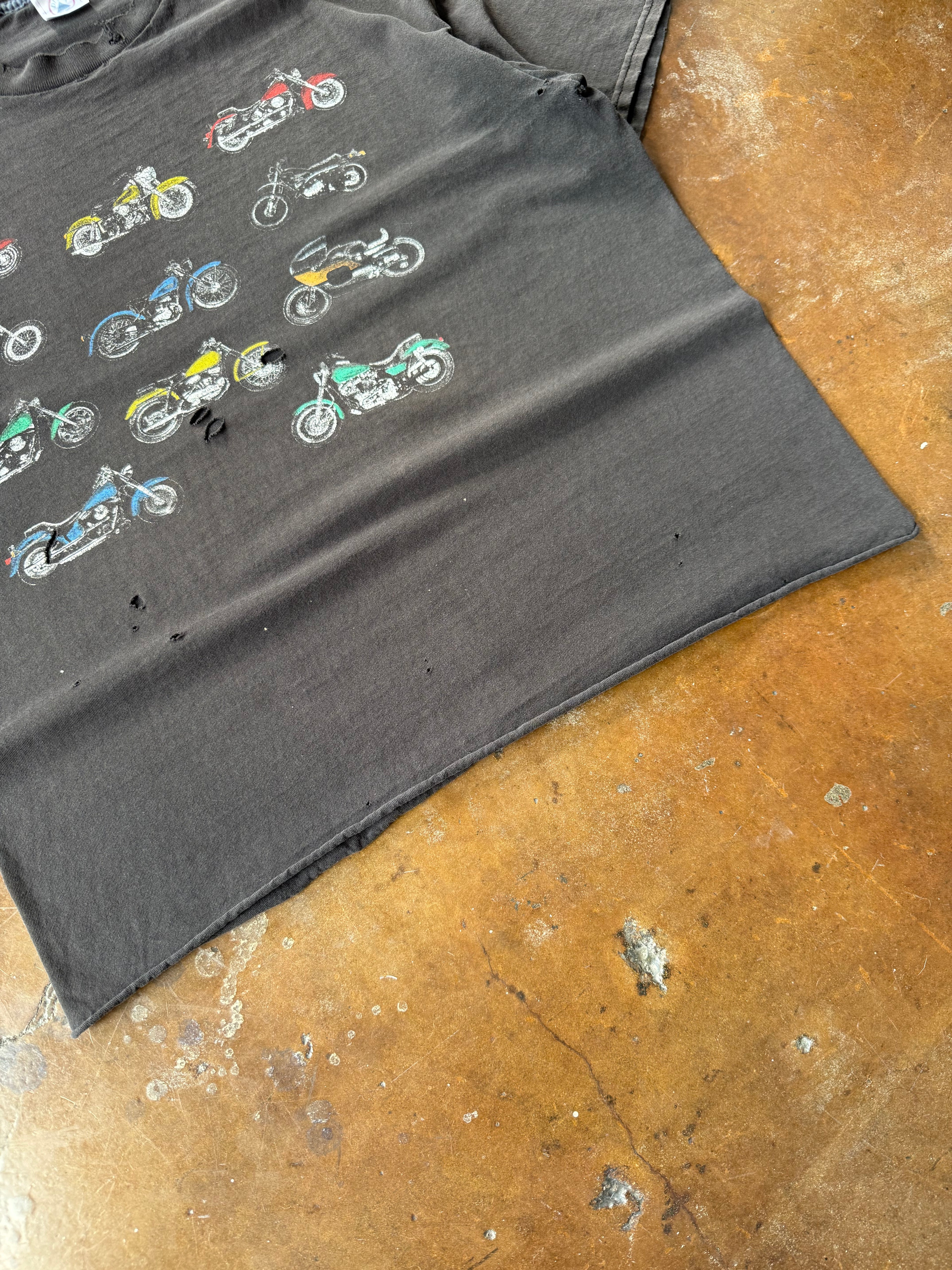 90s lightly distressed Motorcycle collage shirt (XL)