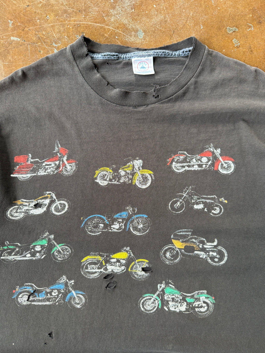 90s lightly distressed Motorcycle collage shirt (XL)
