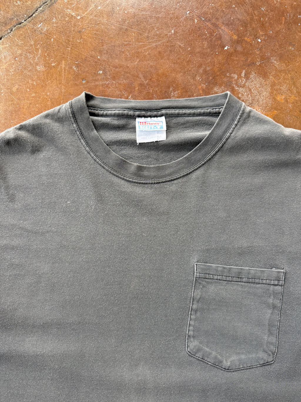 90s lightly faded Black pocket blank shirt (XL)