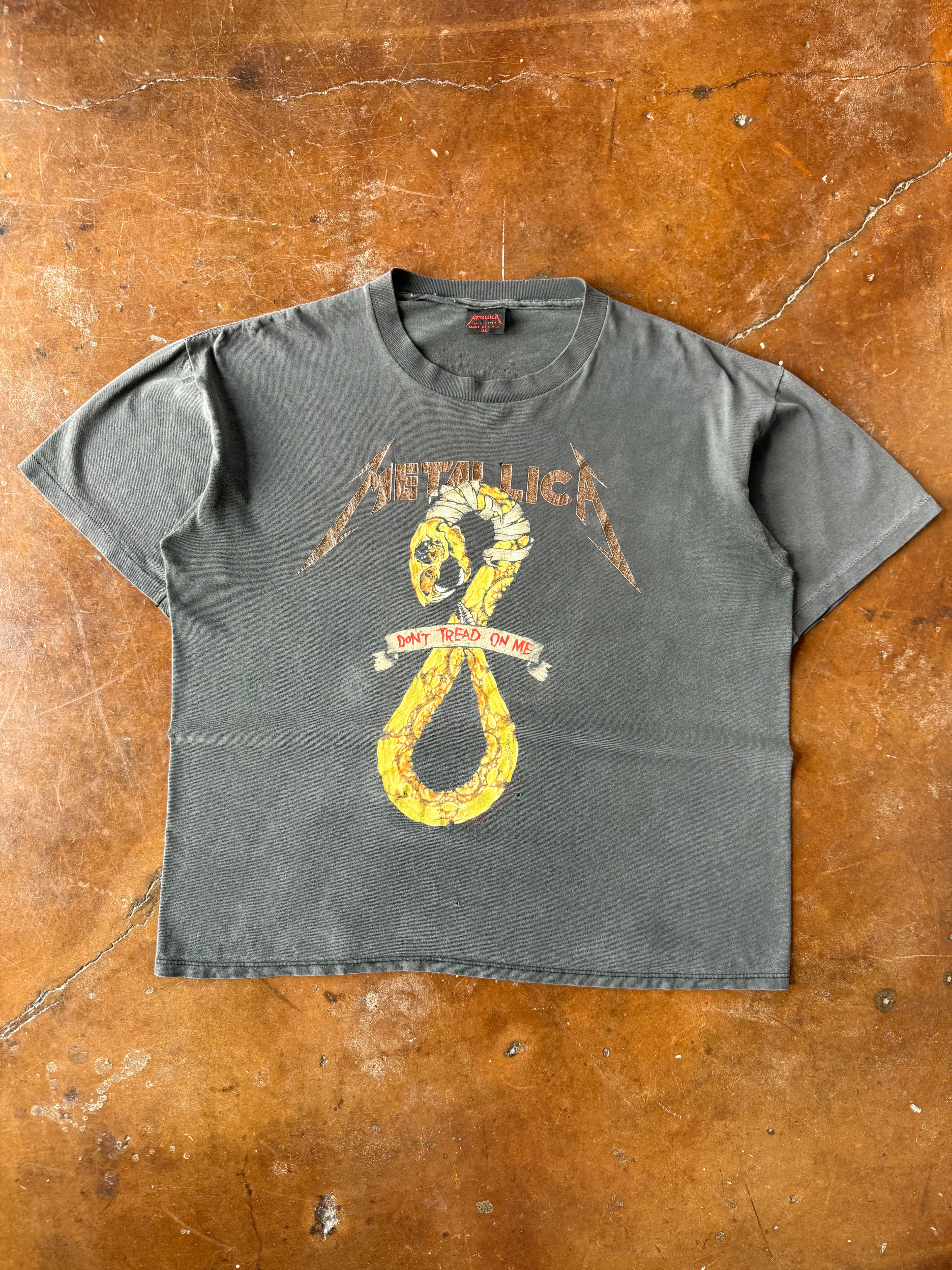 90s faded Metallica "don't tread on me" pushead band shirt (XL)