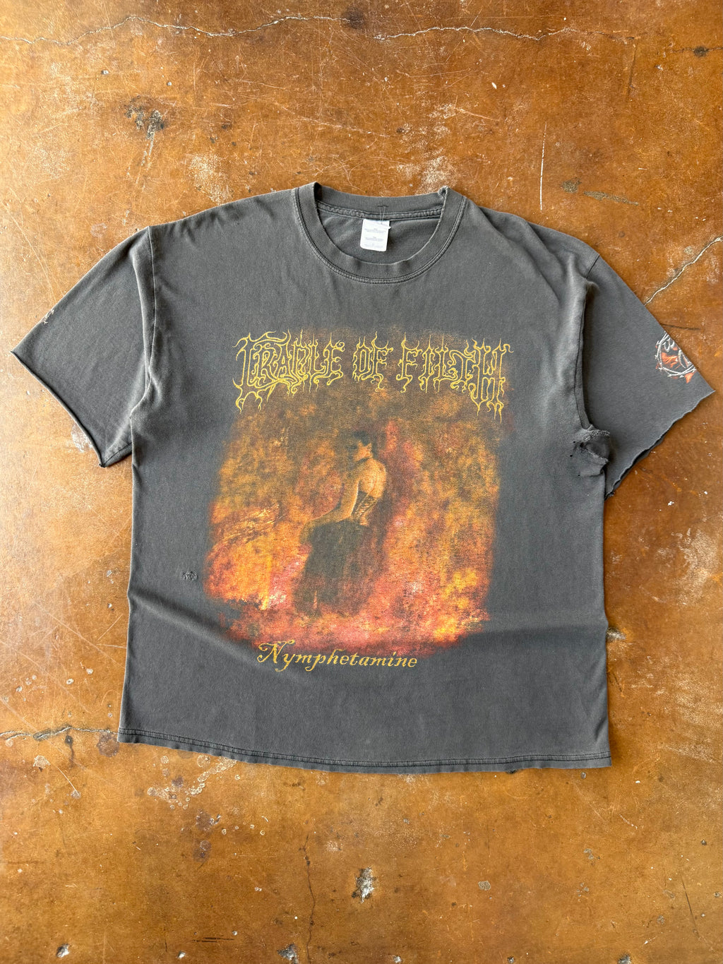 2000s faded & distressed Cradle of Filth "nymphetamine" cut sleeves band shirt (XL)