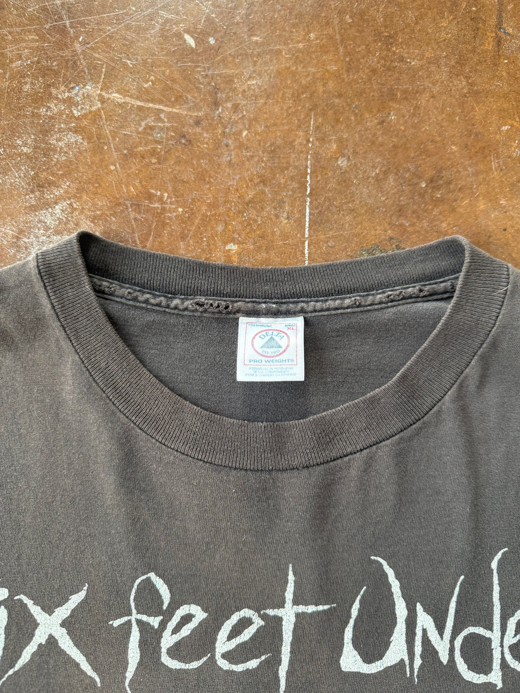 1999 lightly faded Six Feet Under "maximum violence" band shirt (XL)