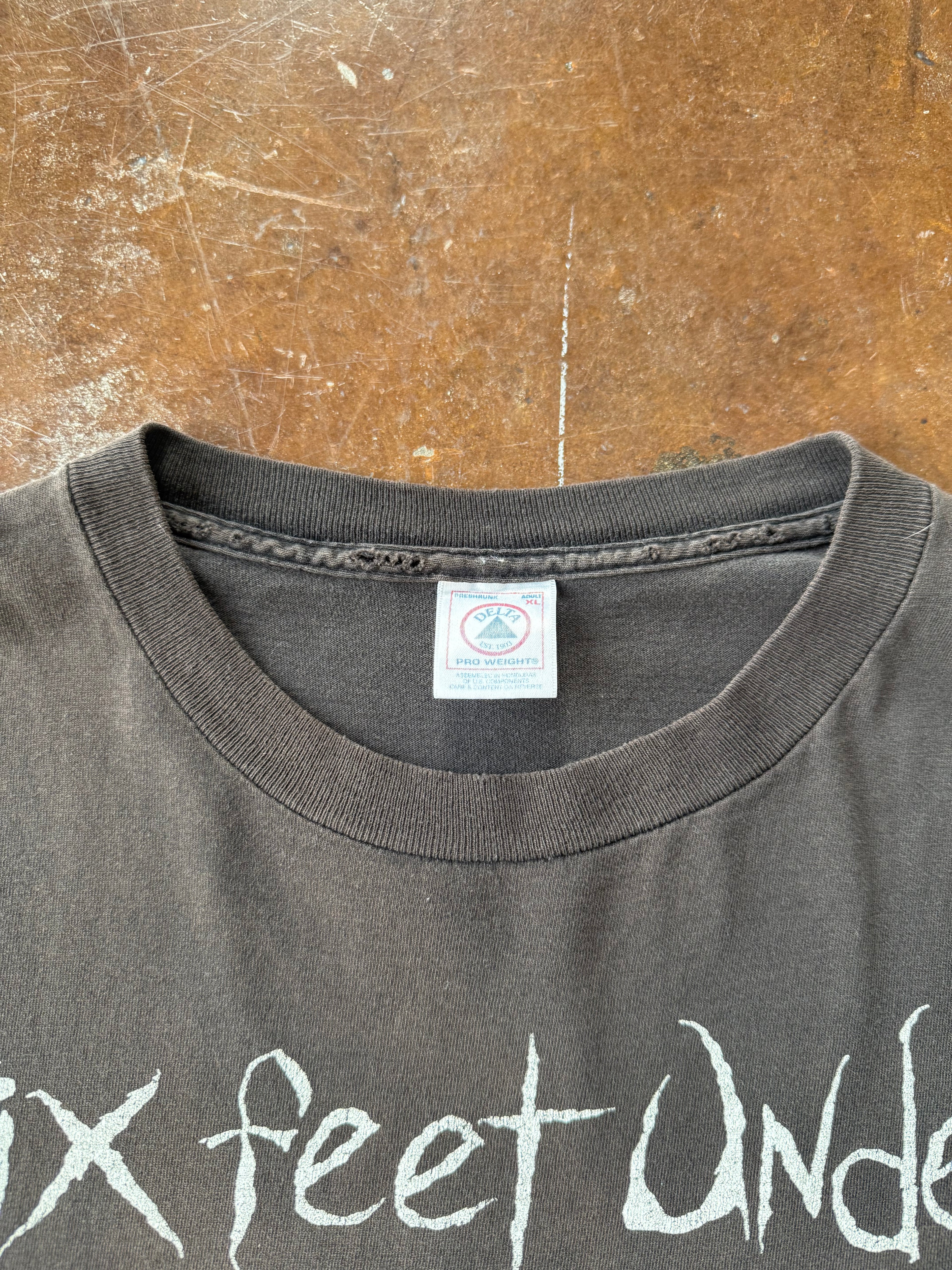 1999 lightly faded Six Feet Under "maximum violence" band shirt (XL)