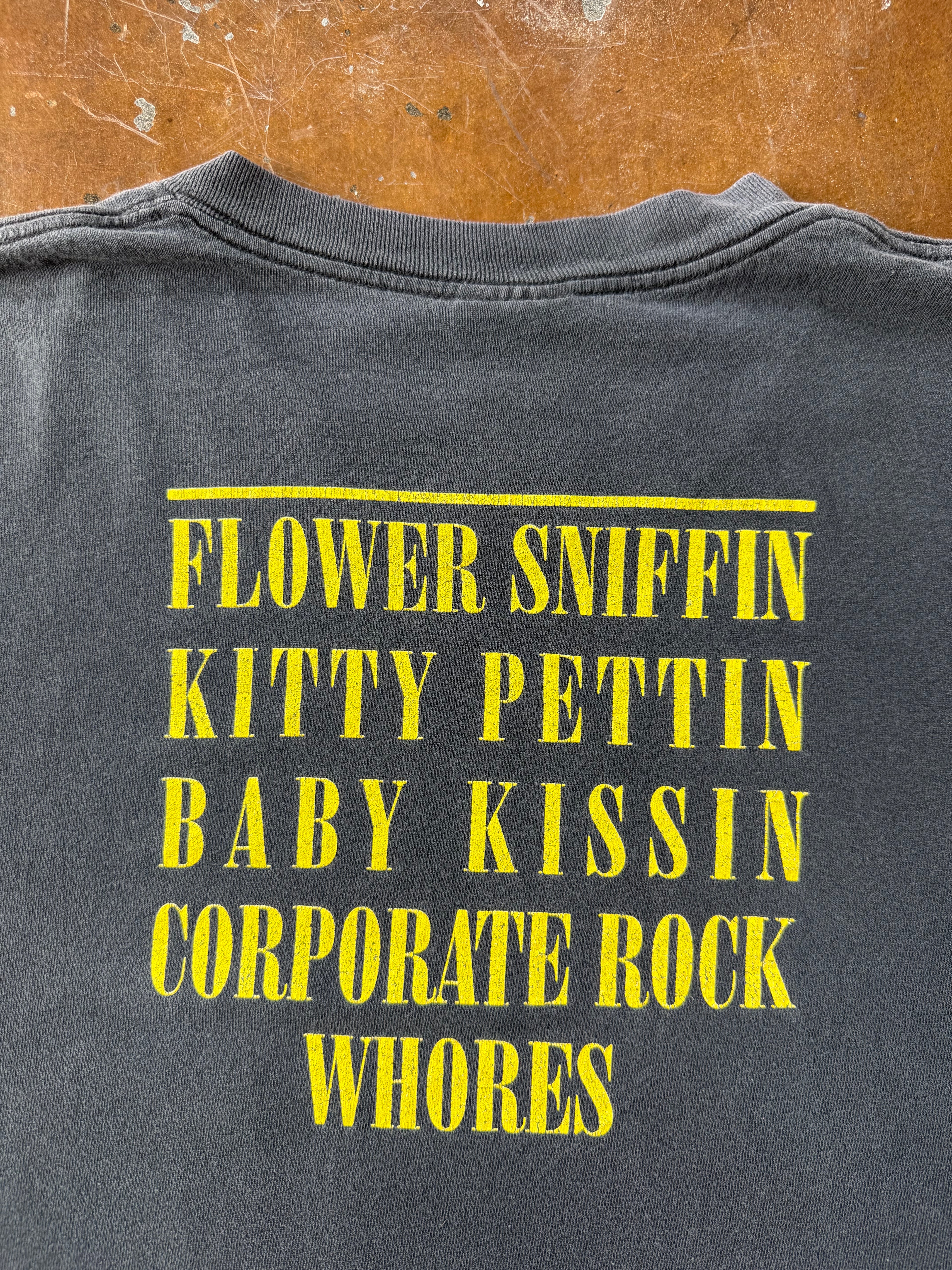 1992 Nirvana "smiley face nevermind" band shirt (XL)