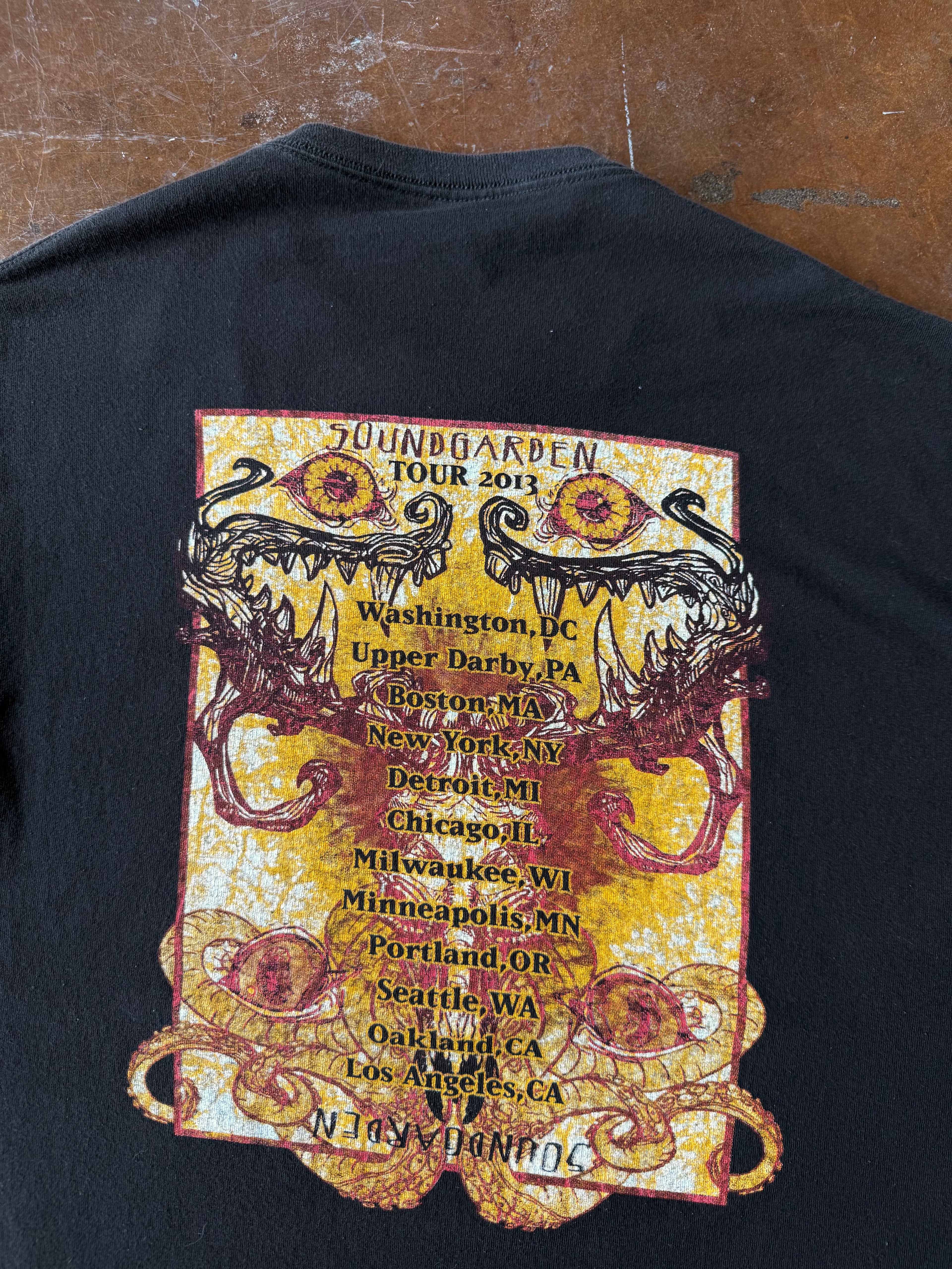 2013 Soundgarden tour band shirt (XL)