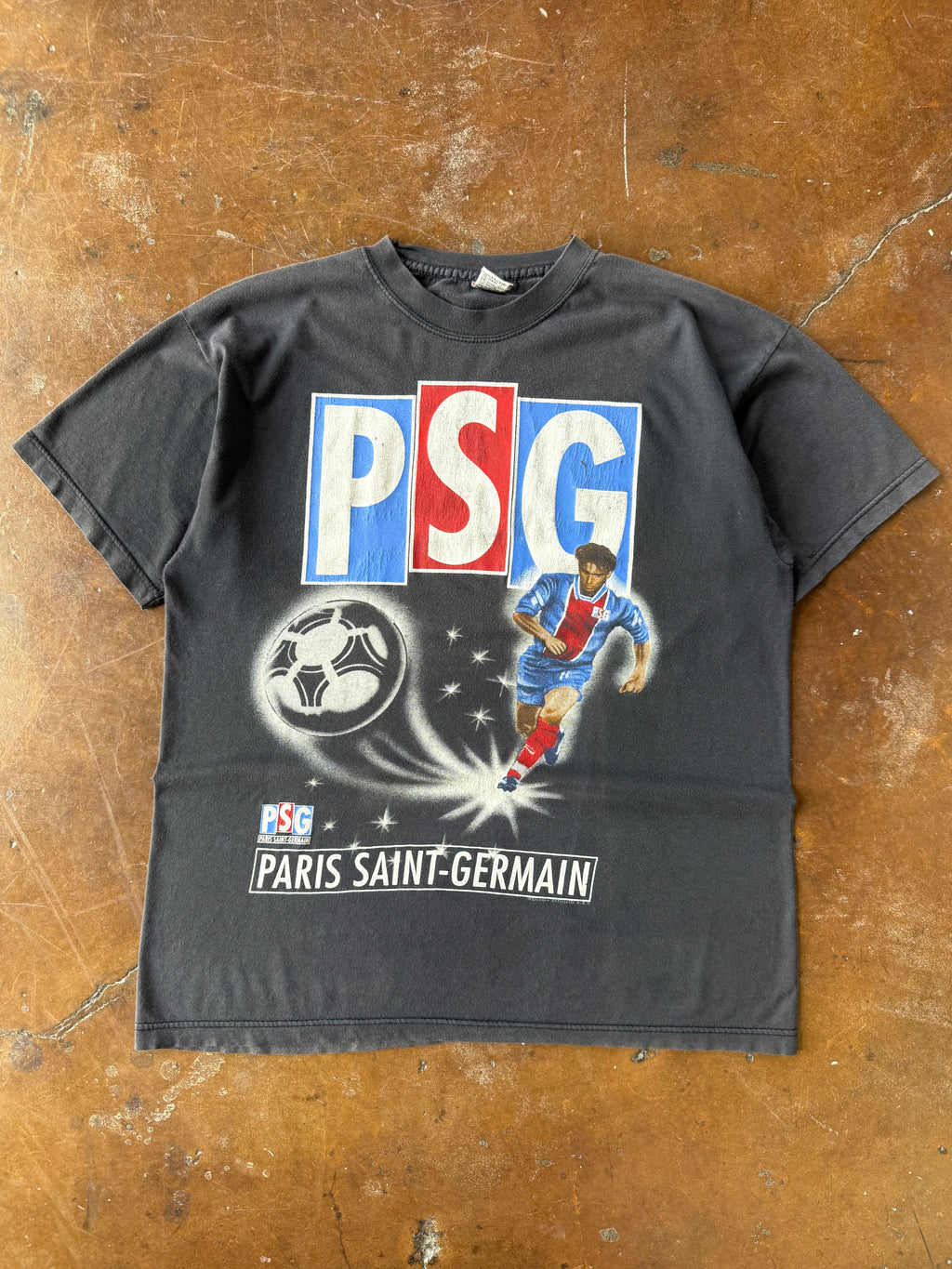 90s Paris Saint-Germain soccer shirt (LARGE)