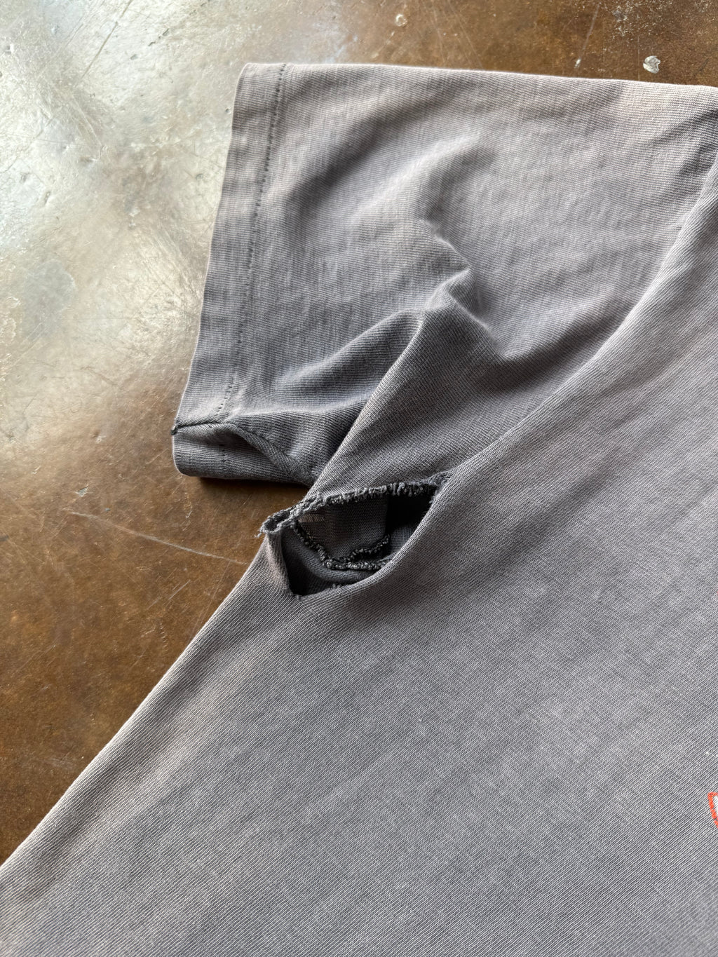 80s faded & lightly distressed Harley Davidson "shining shield" biker shirt (LARGE)