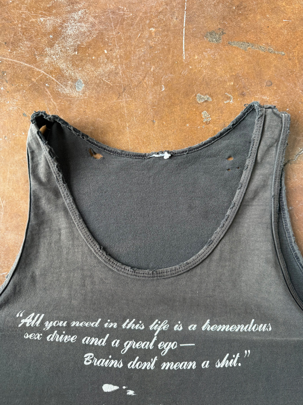 90s faded & distressed Captain Tony's Saloon tank top (LARGE)