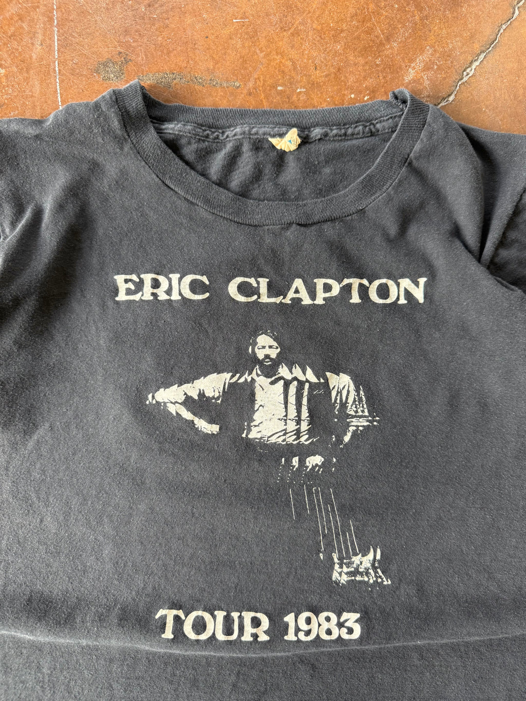 1983 Eric Clapton "american tour" shirt (MEDIUM)