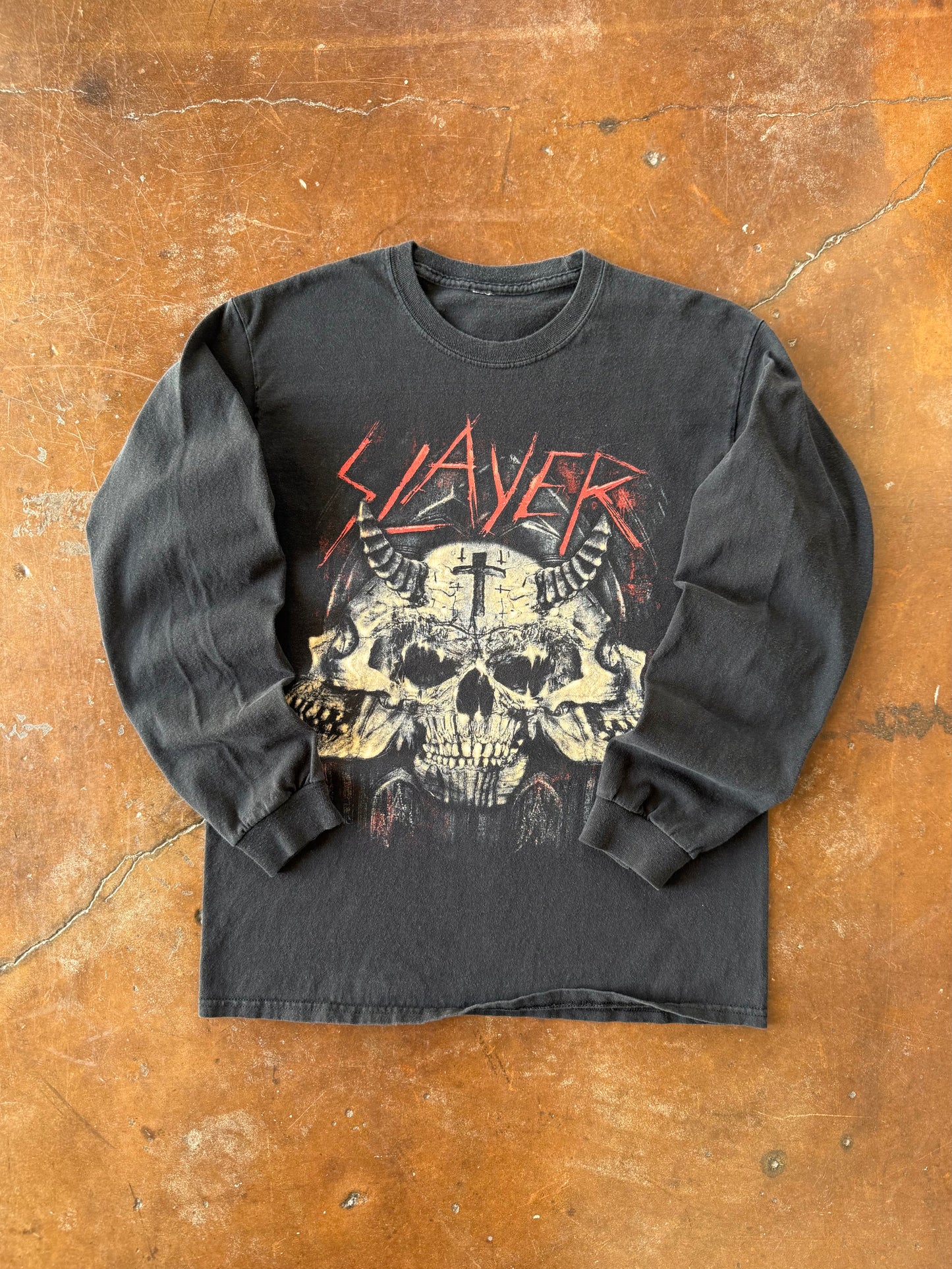 2000s Slayer "skullpile" band longsleeve shirt (MEDIUM)