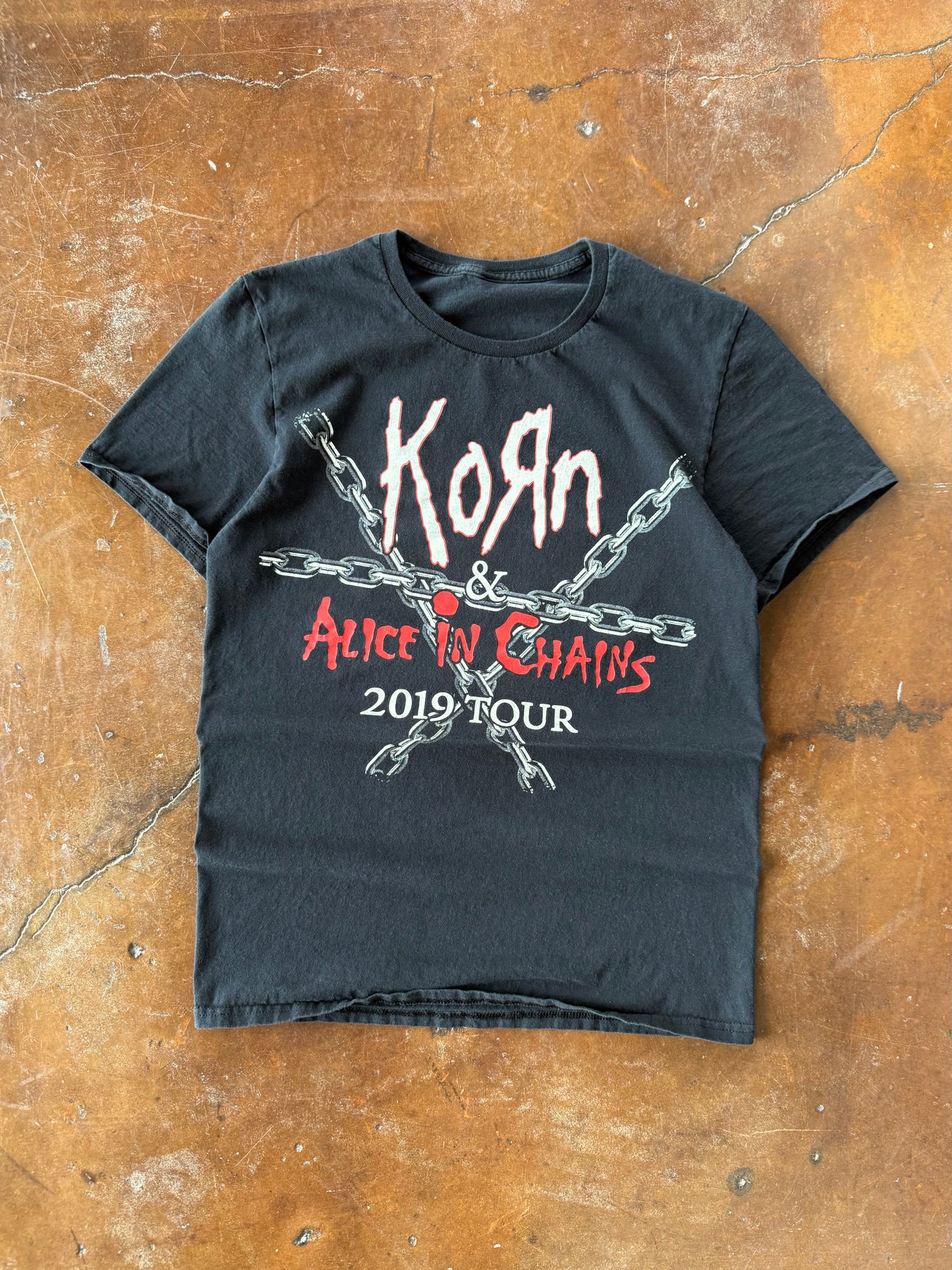2019 Korn x Alice in Chains tour shirt (MEDIUM)