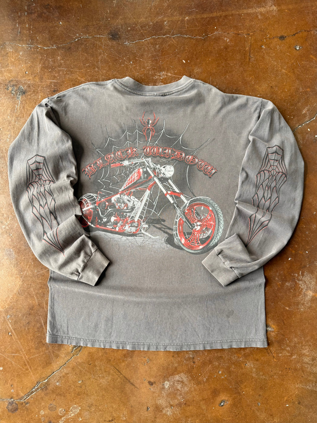2000s American Chopper "black widow" spider longsleeve shirt (LARGE)