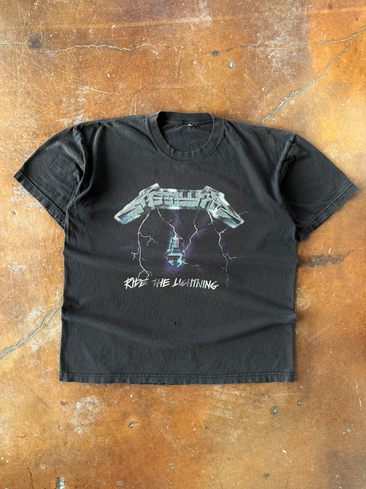 90s Metallica "ride the lightning" band shirt (XL)