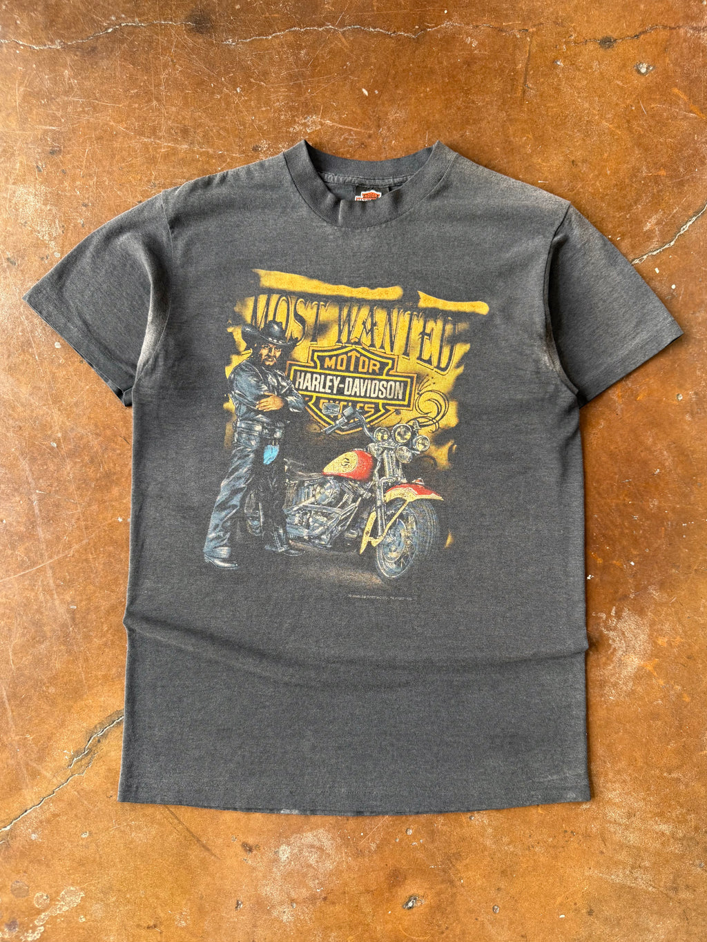 1992 Harley Davidson "most wanted" biker shirt (LARGE)