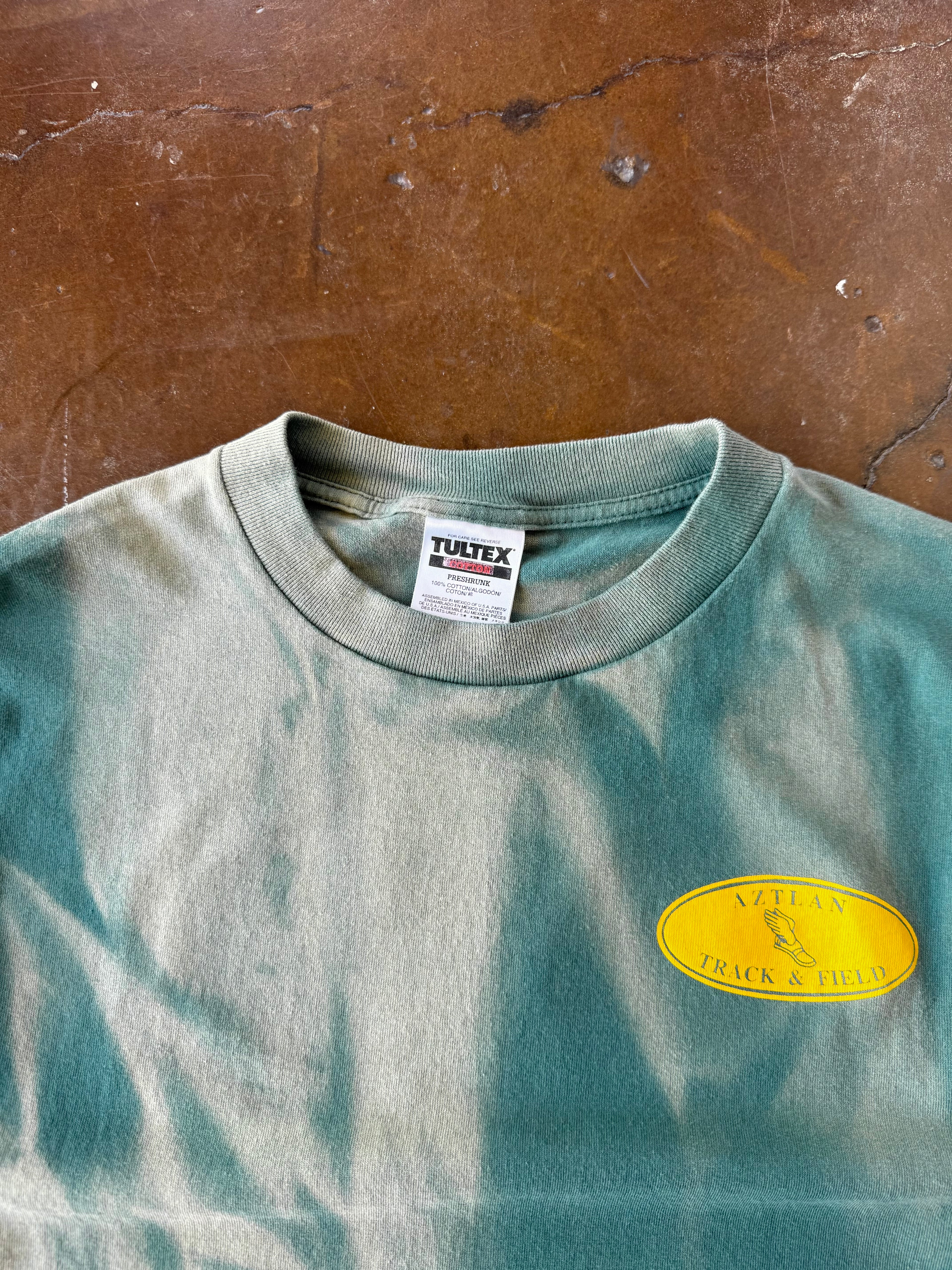 90s sun-faded "track & field" shirt (LARGE)
