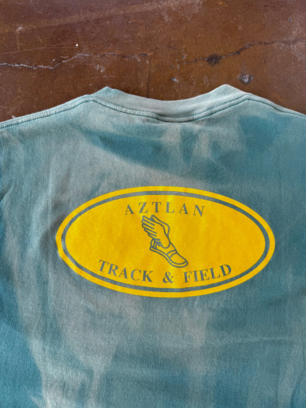90s sun-faded "track & field" shirt (LARGE)