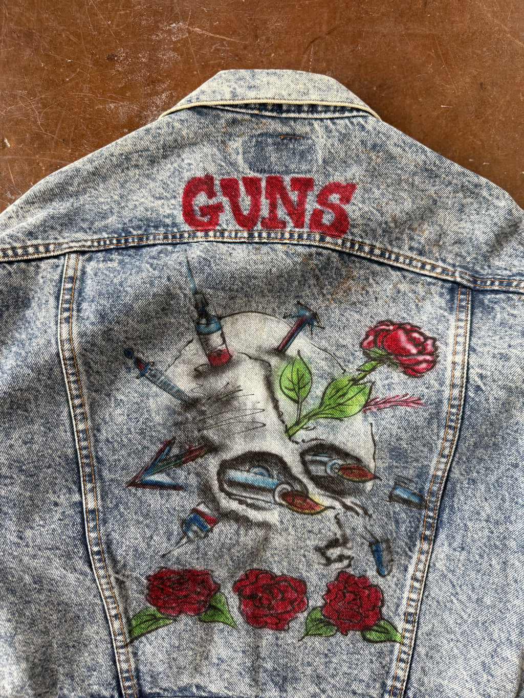 80s faded Levi's custom hand-drawn "guns n' roses" jacket (MEDIUM)