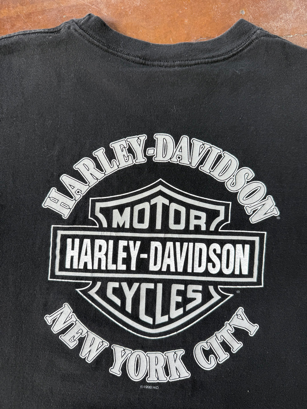 1998 Harley Davidson "alien biker" shirt (LARGE)